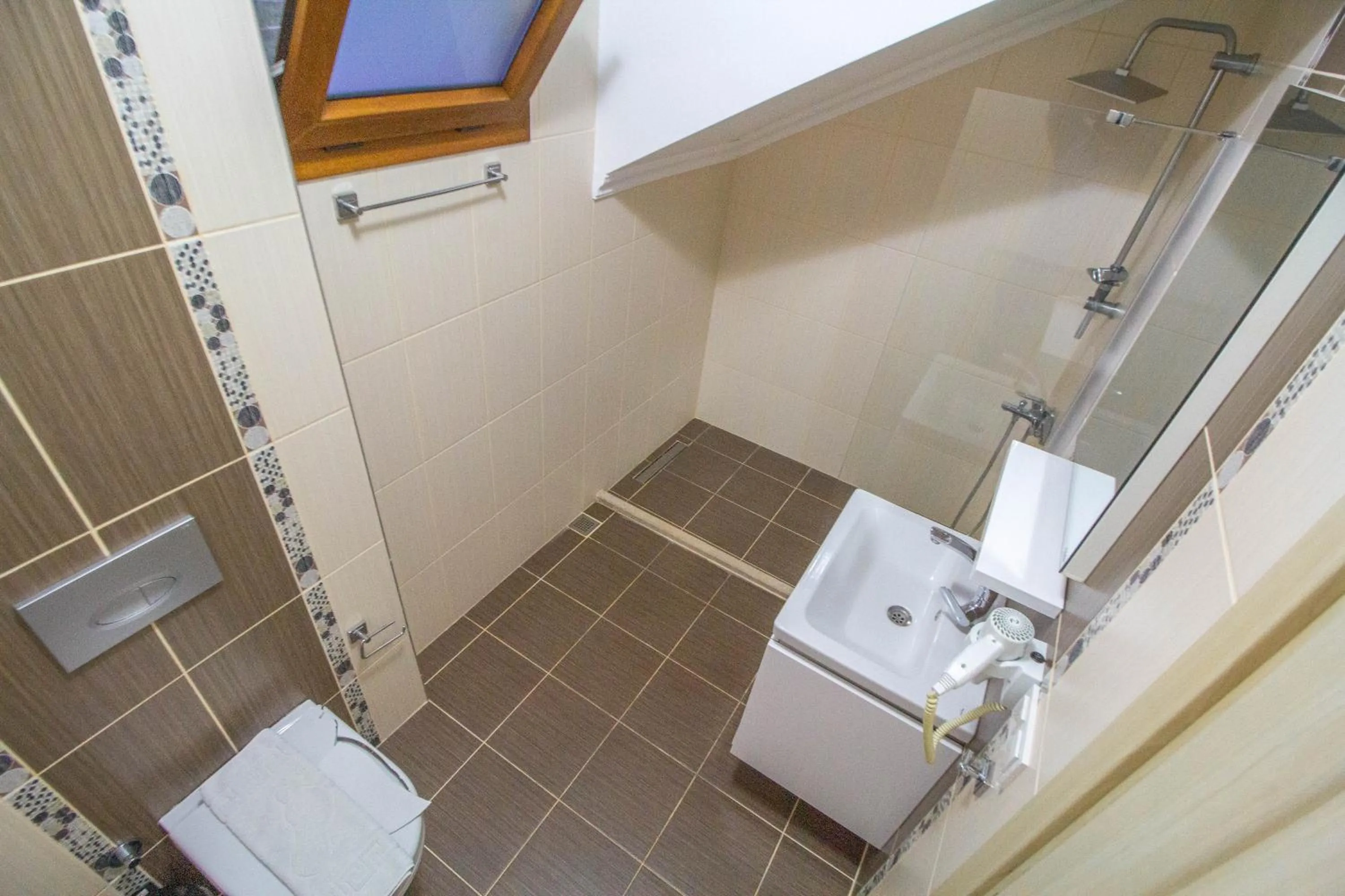Shower in Prestij Makri 4+1 Villa, Özel Havuzlu, Fethiye