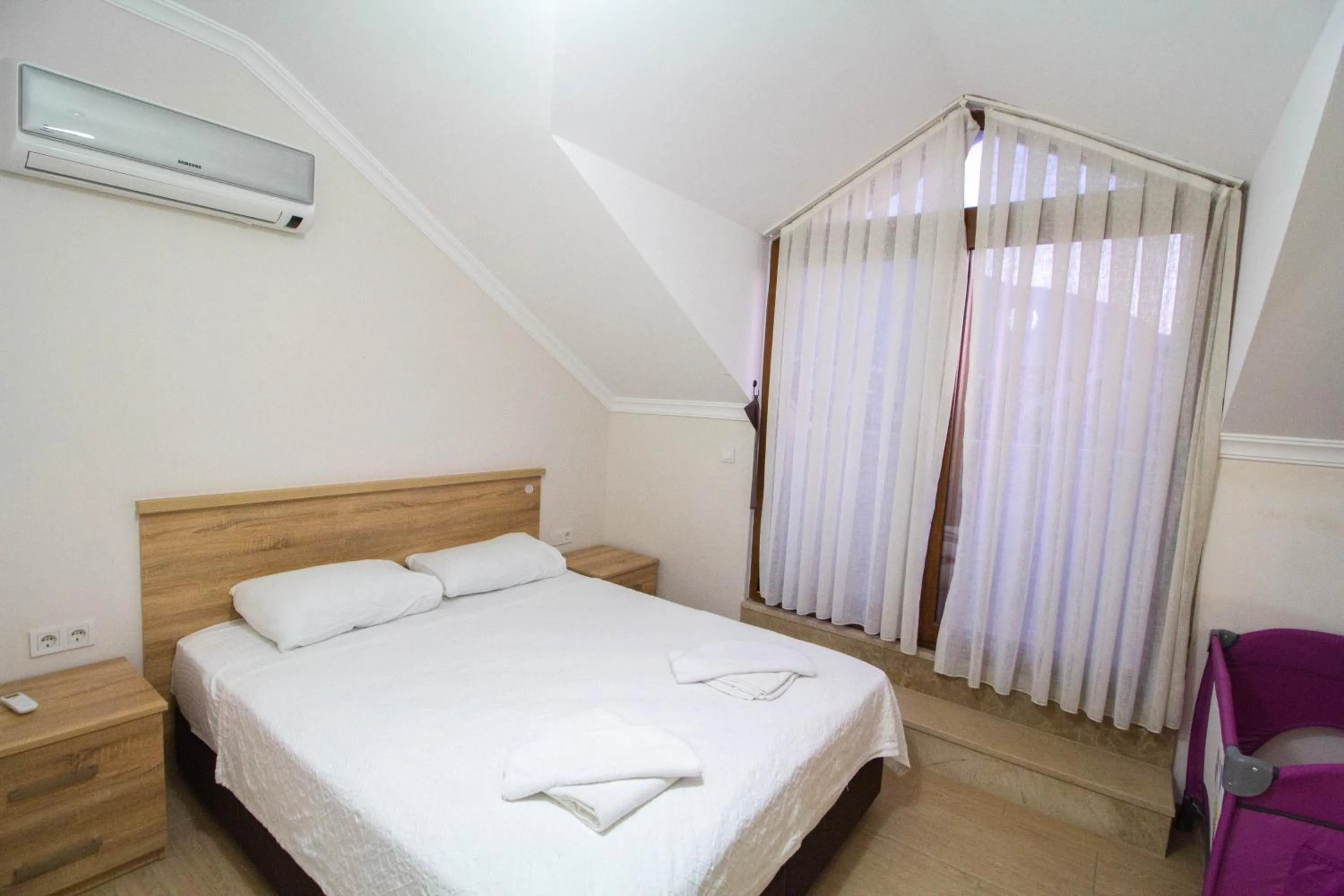 Bed in Prestij Makri 4+1 Villa, Özel Havuzlu, Fethiye