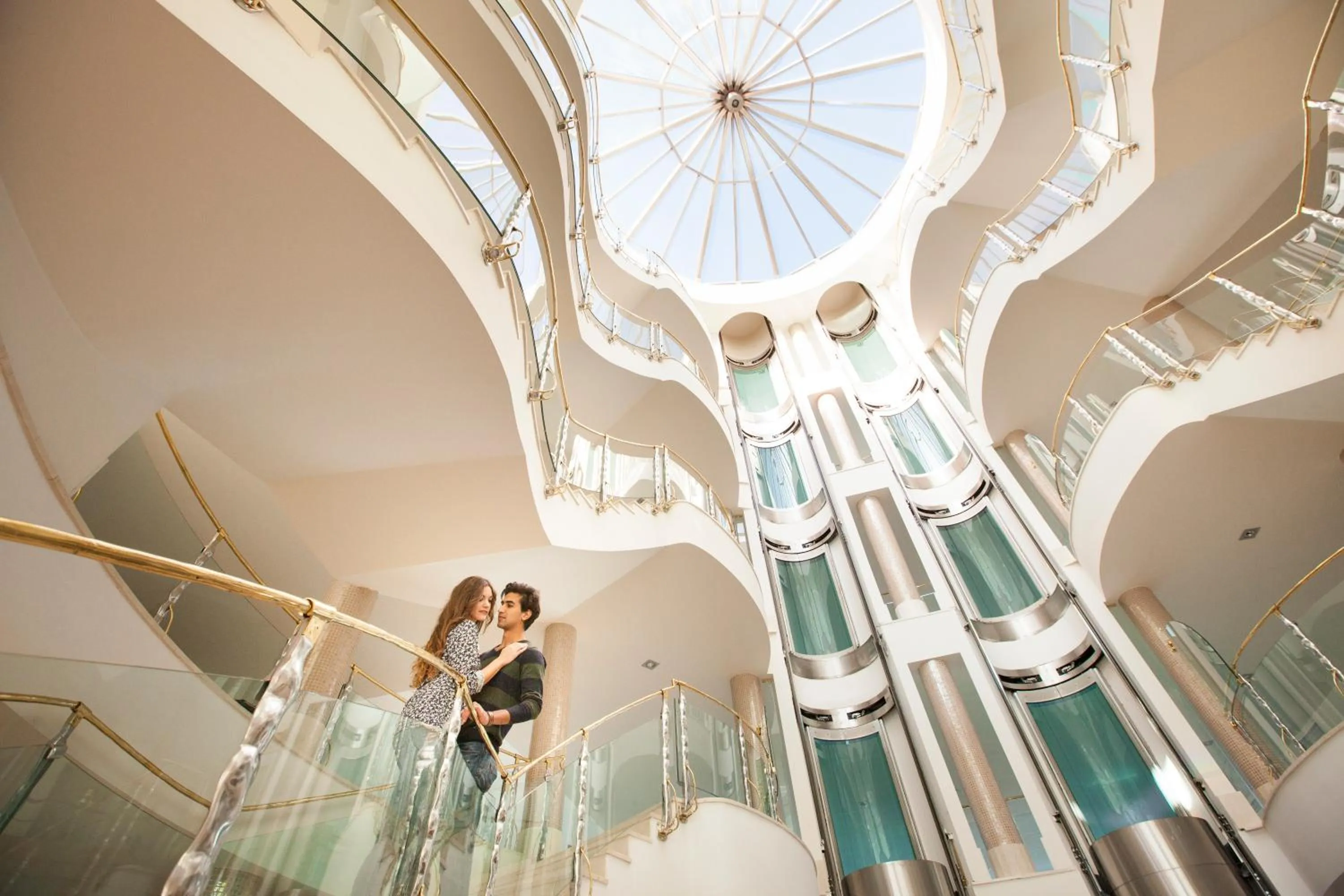 Patio in Hotel Granada Palace