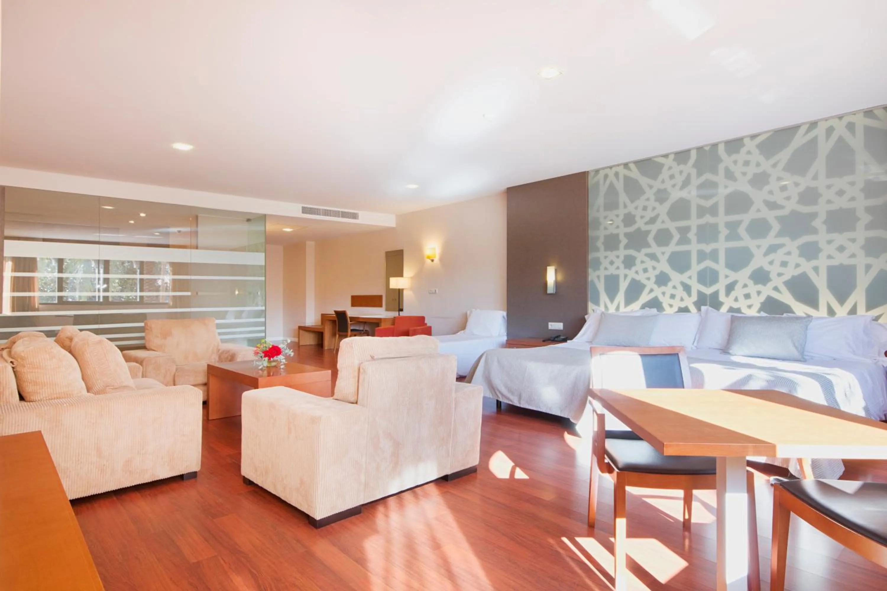 Photo of the whole room in Hotel Granada Palace