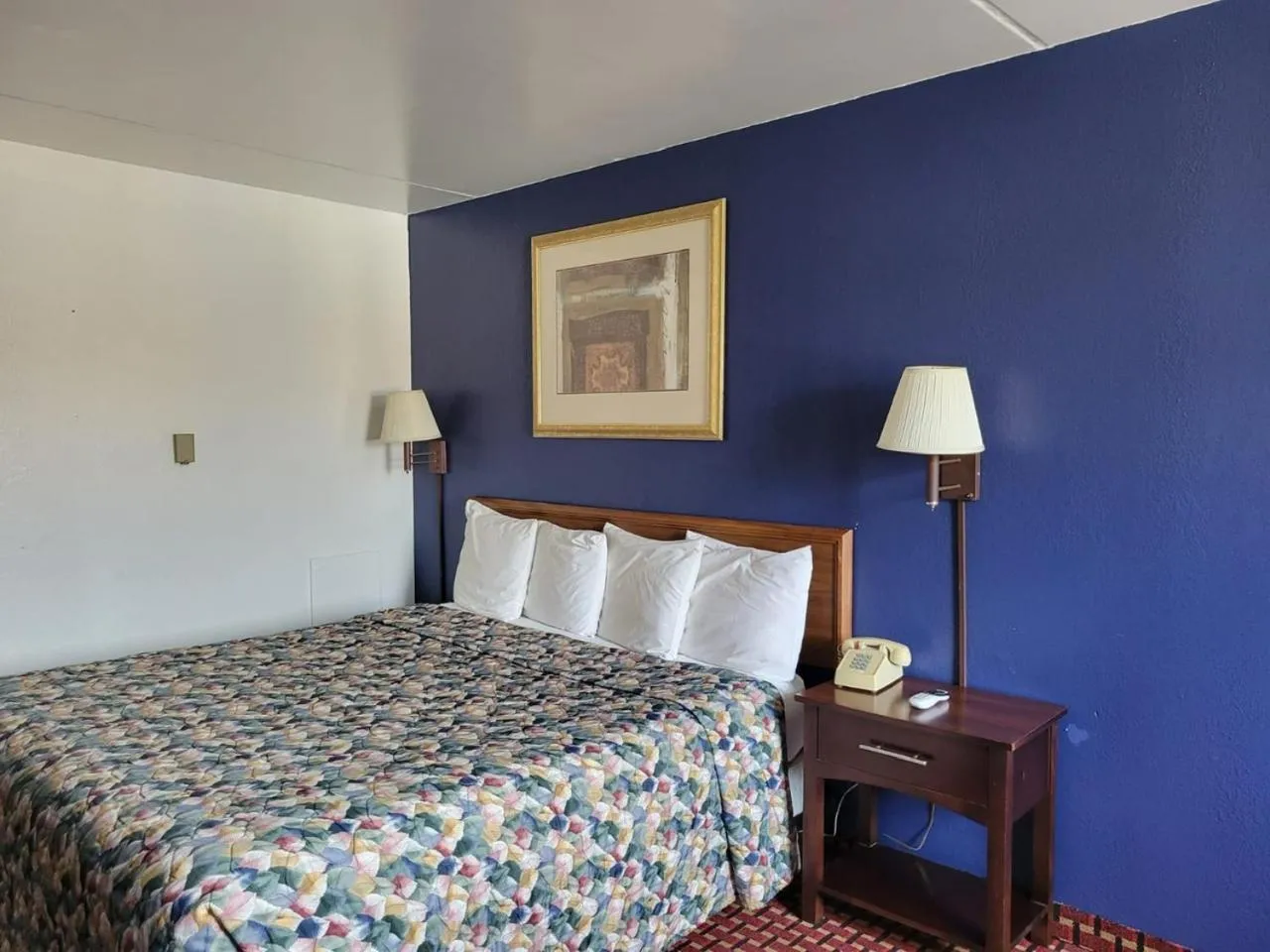 Bed in Valu stay inn