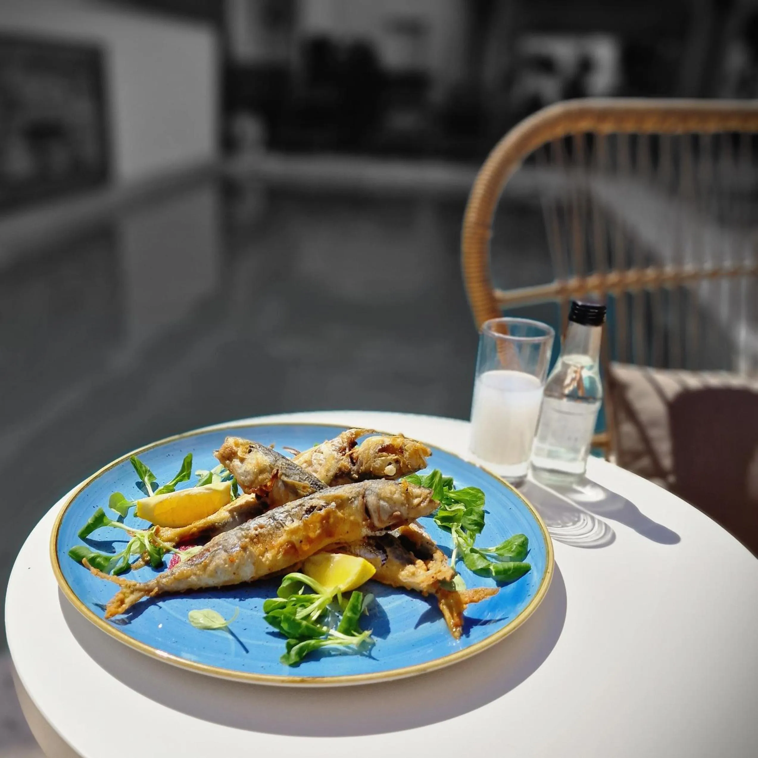 Restaurant/places to eat in Hotel Evilion Sea And Sun