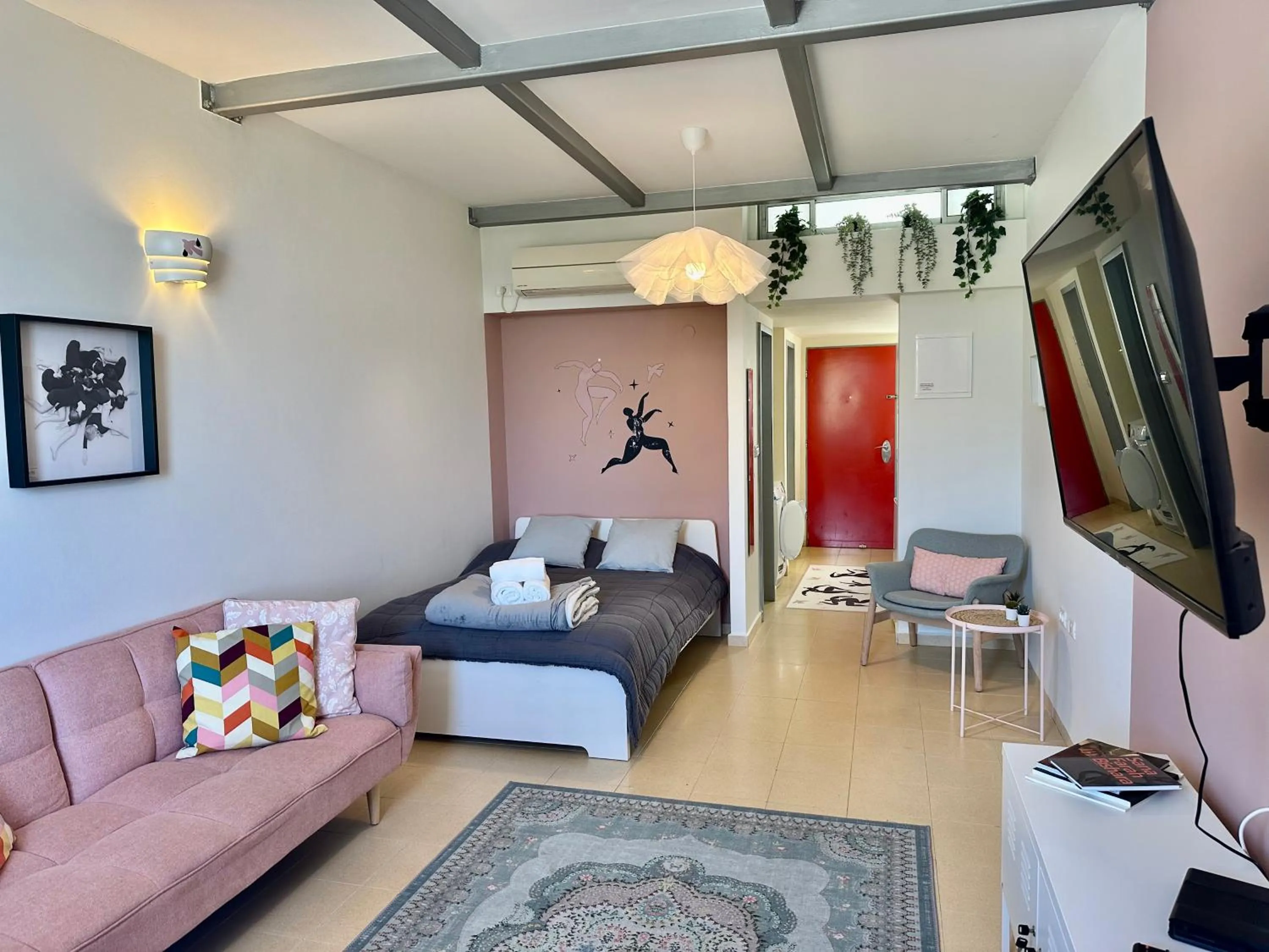 Bed in Ein Hod - Artists Village