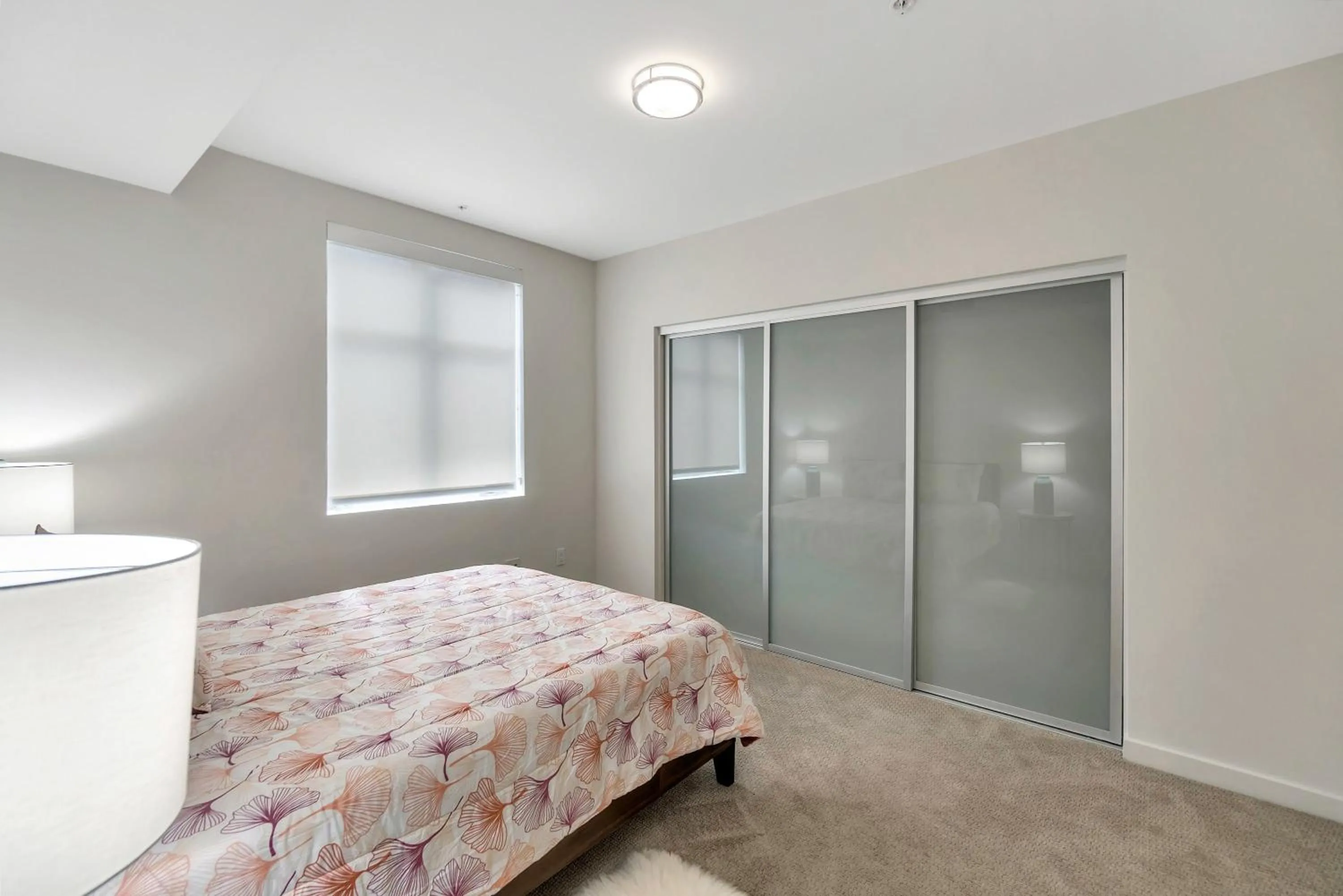 Bed in 5 Heart of Santa Monica apartment