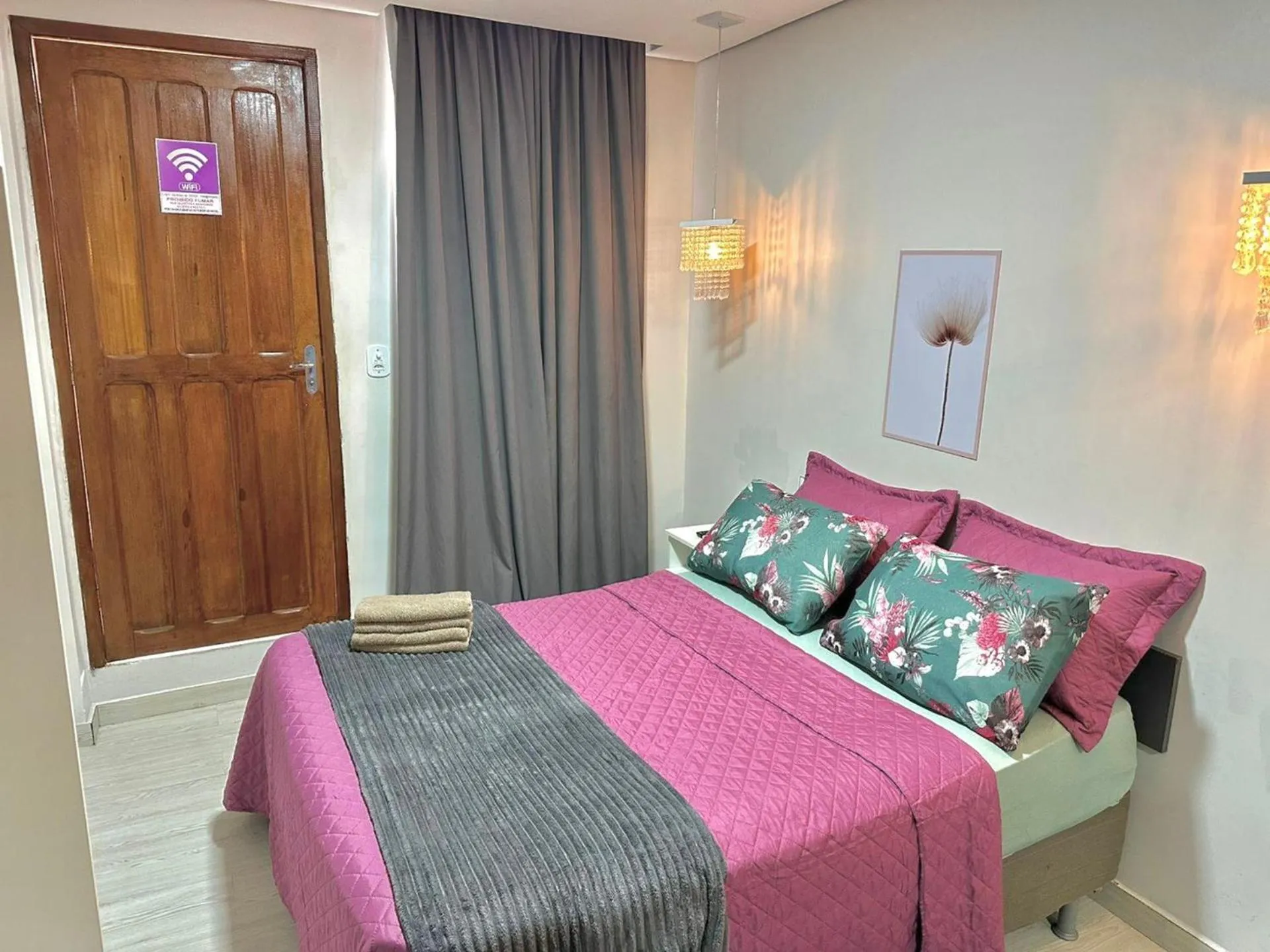 Photo of the whole room, Bed in Hotel Manaus - Dom Pedro