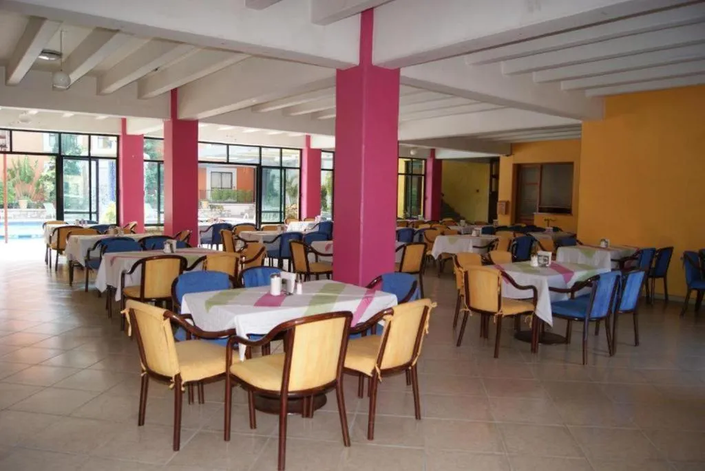 Restaurant/places to eat in Hotel Oaxaca Dorado