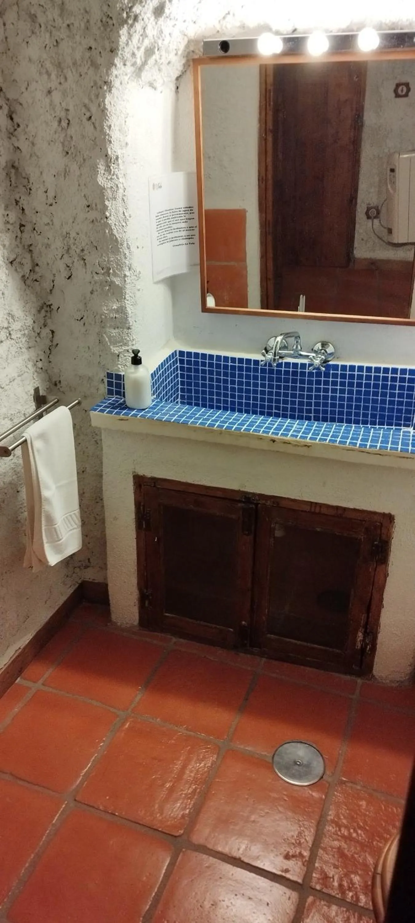 Decorative detail in Casas Cueva y Cortijo La Tala en Guadix