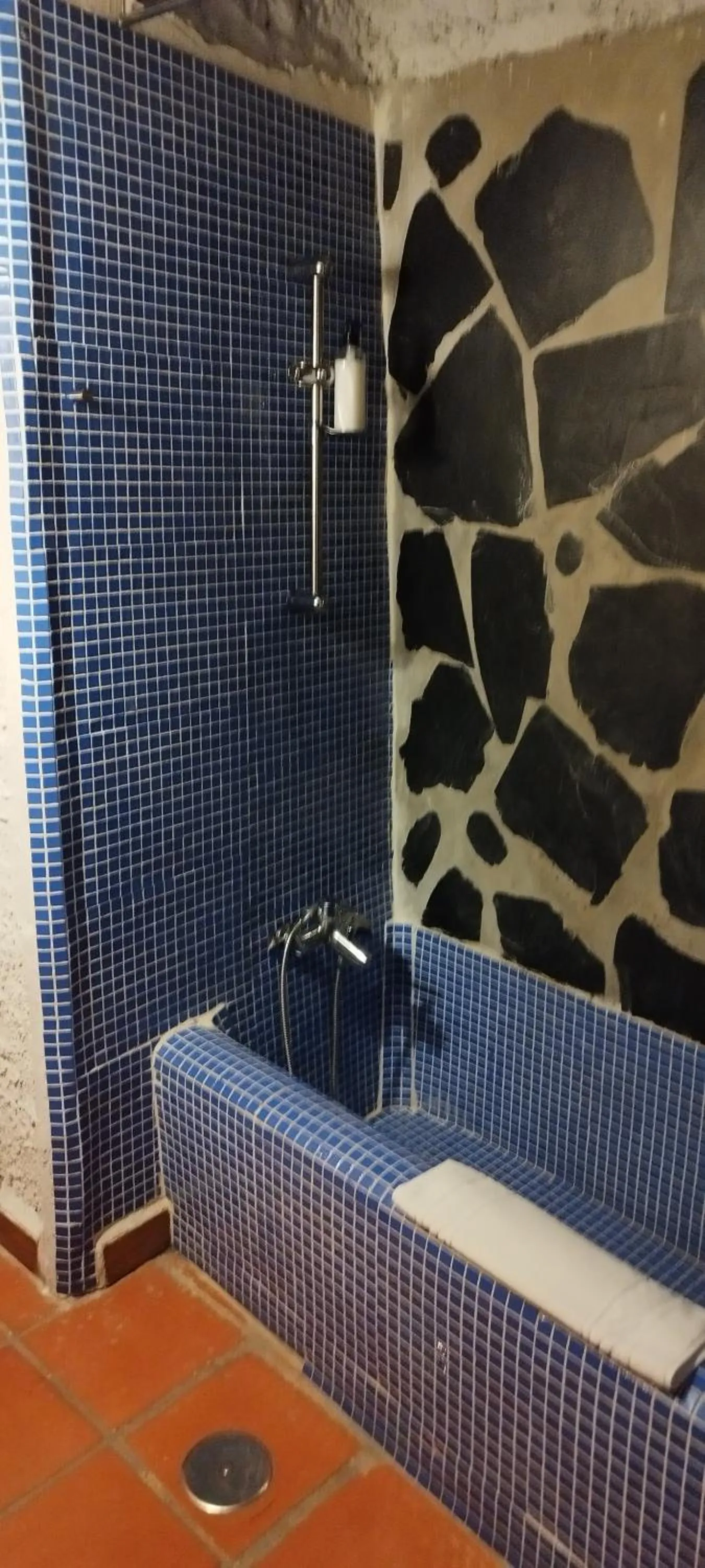 Casas Cueva y Cortijo La Tala en Guadix