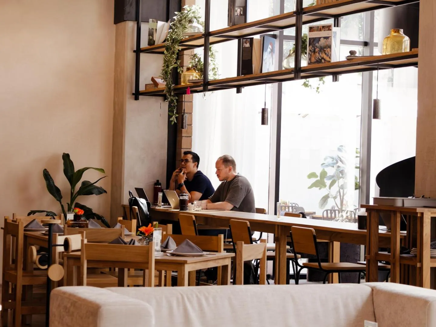 Restaurant/places to eat in Mutuo Vive
