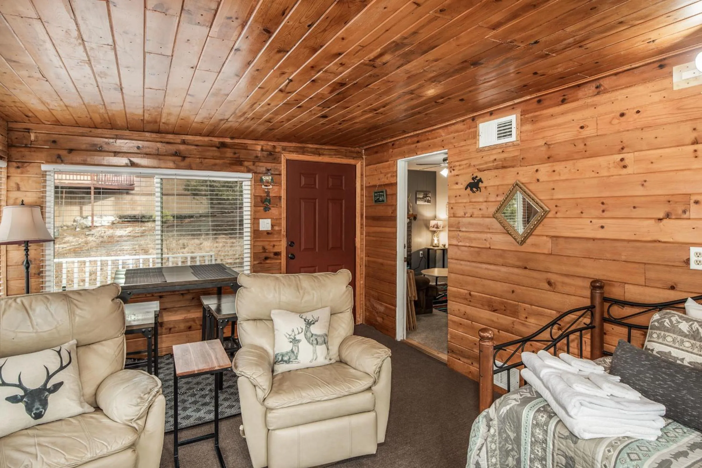 Property building in The Elk Meadow Cozy Cabin