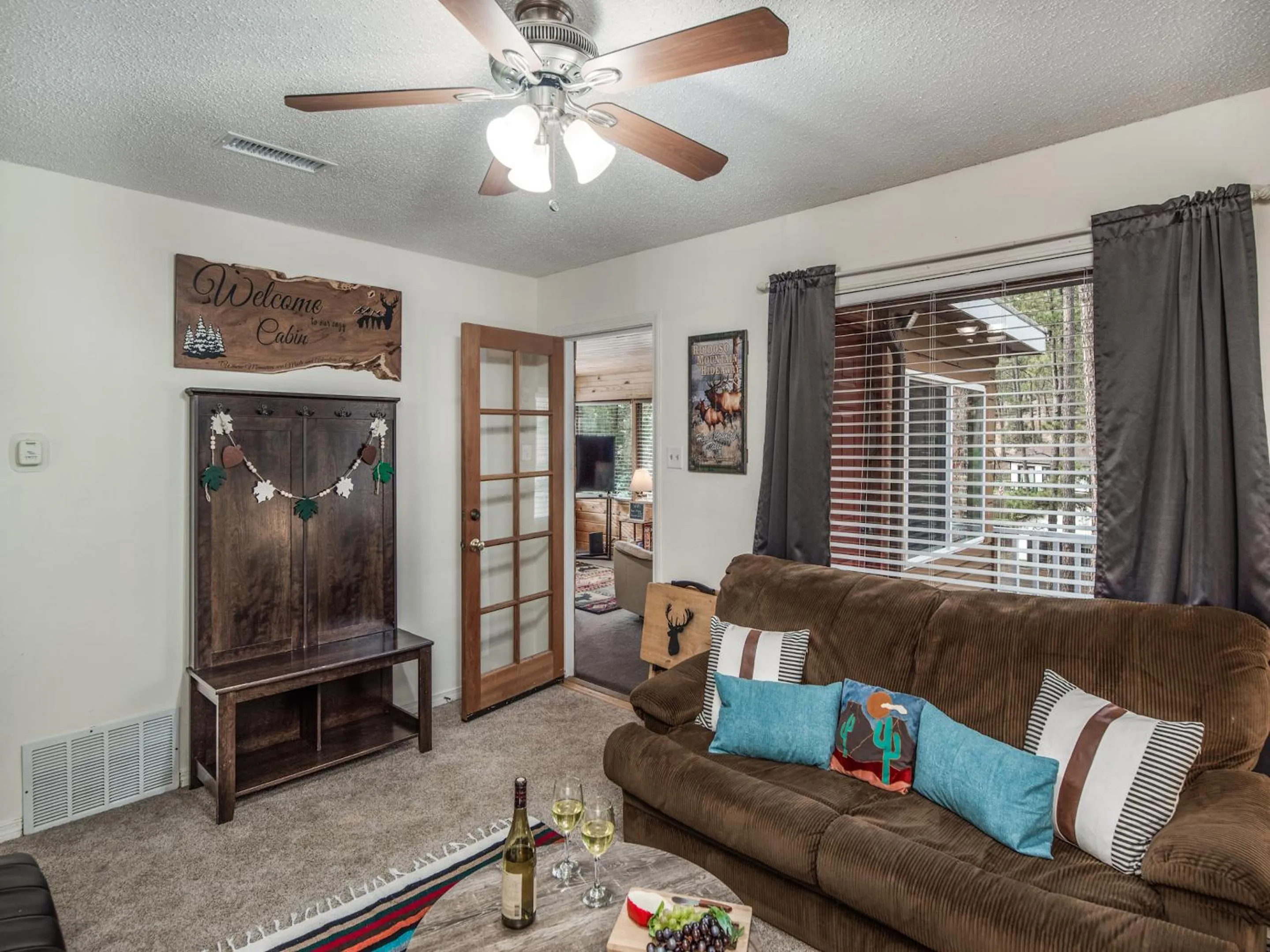 Property building in The Elk Meadow Cozy Cabin