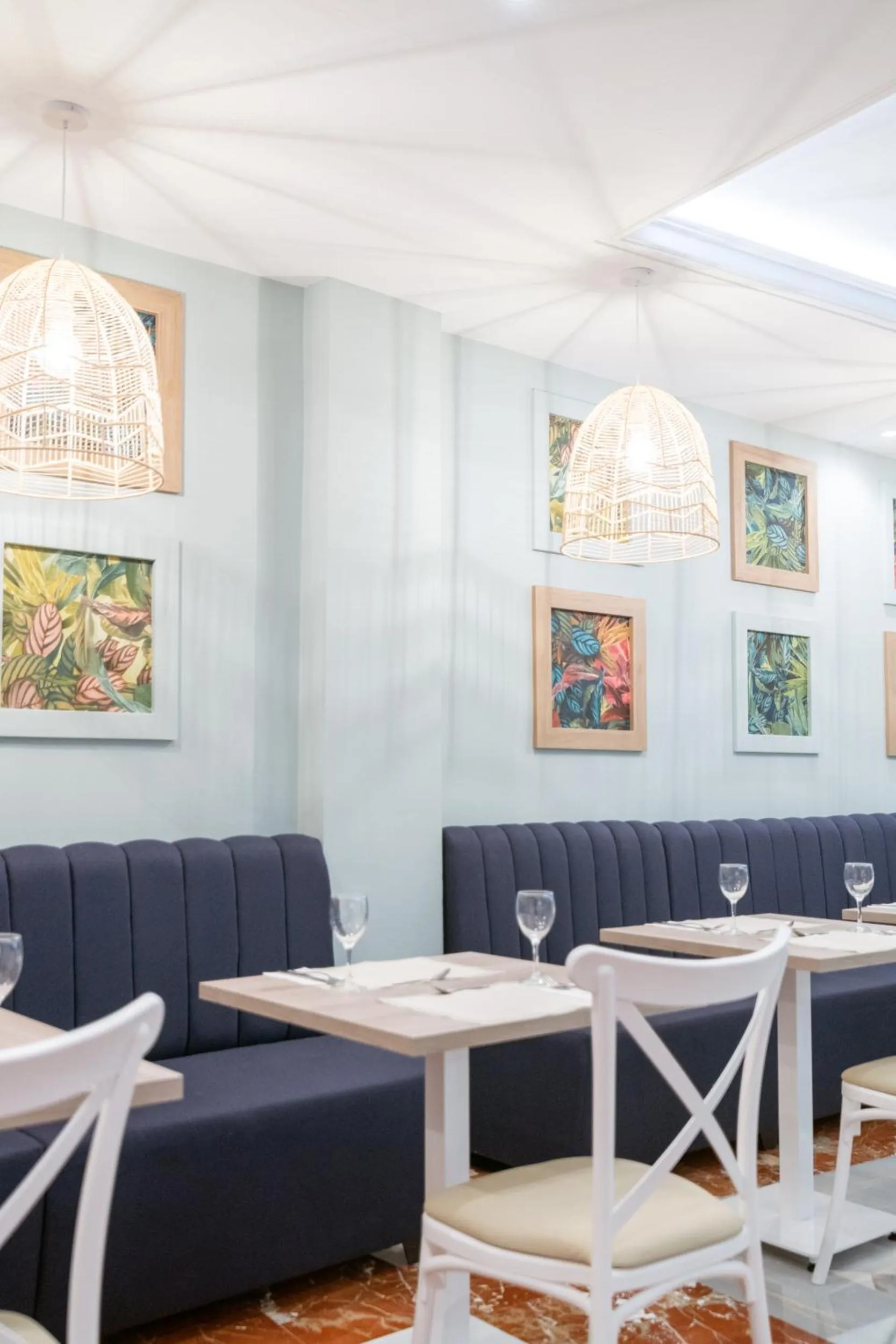 Restaurant/places to eat in Hotel Nerja Club by Dorobe