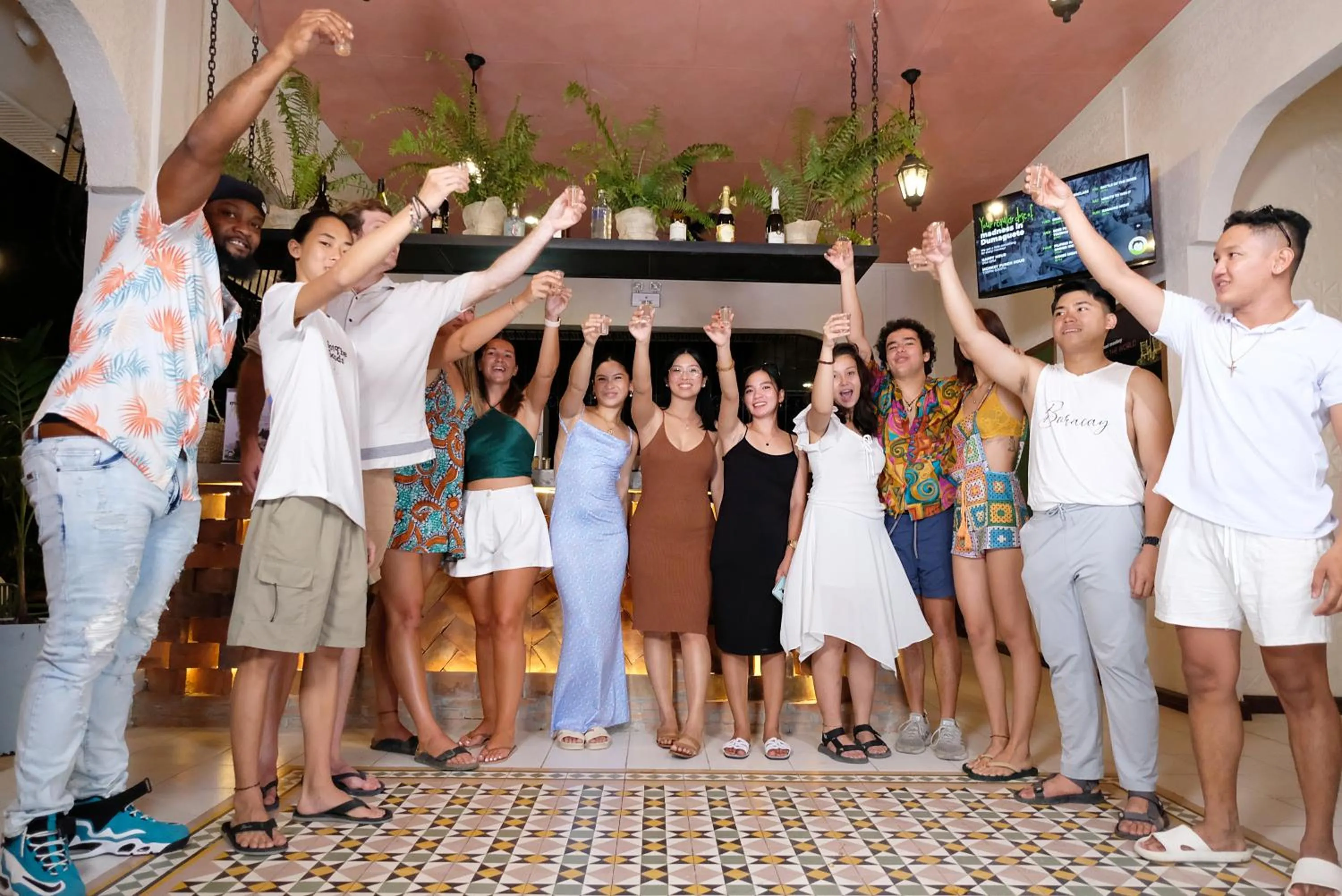 Lounge or bar in Mad Monkey Dumaguete