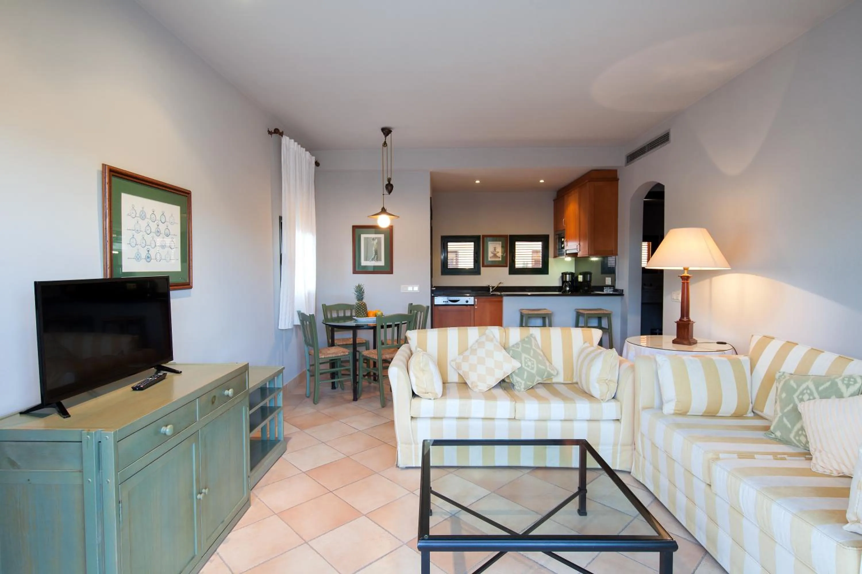 Seating area in Apartahotel Suites Vila Birdie