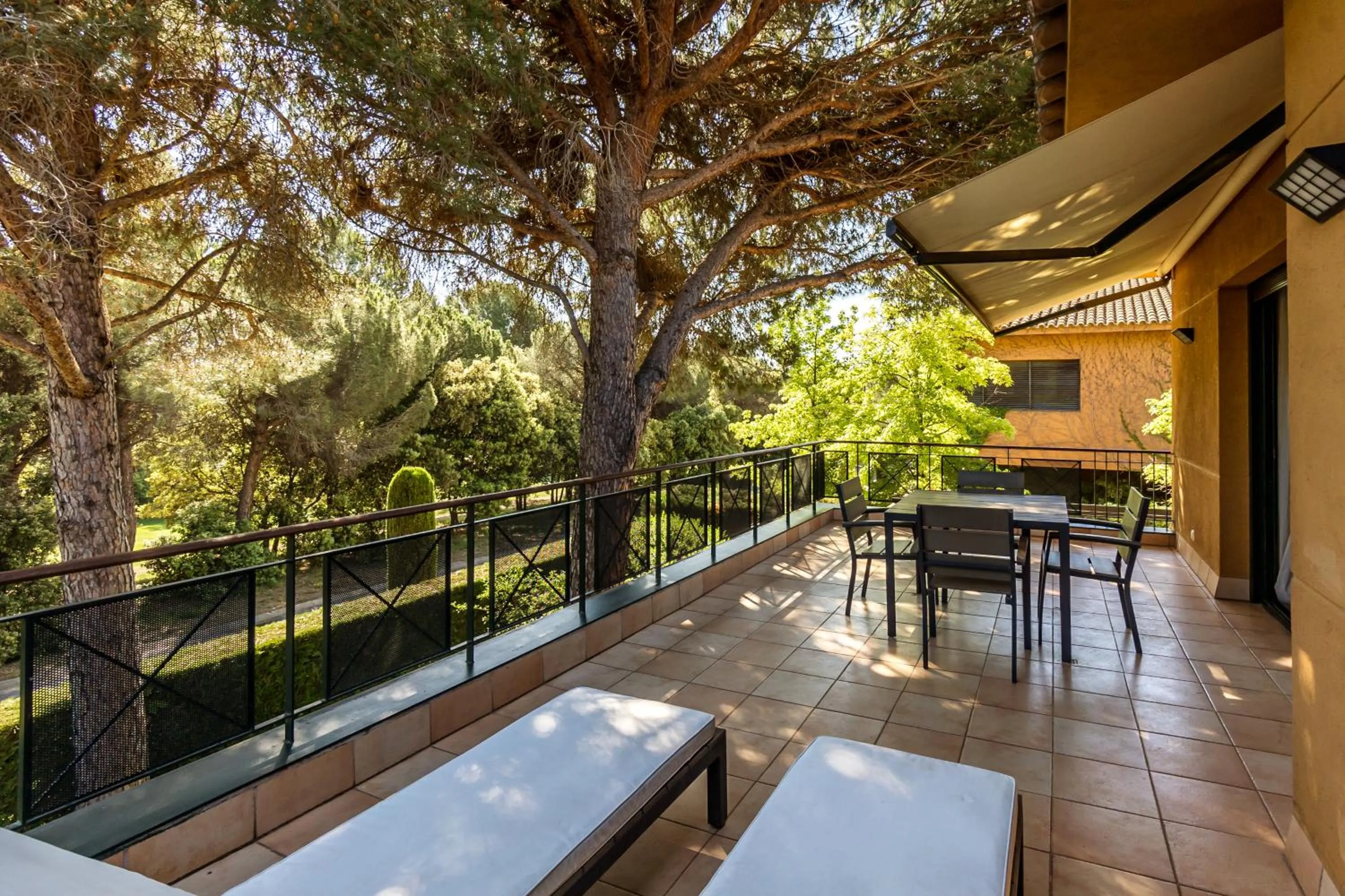 Apartahotel Suites Vila Birdie