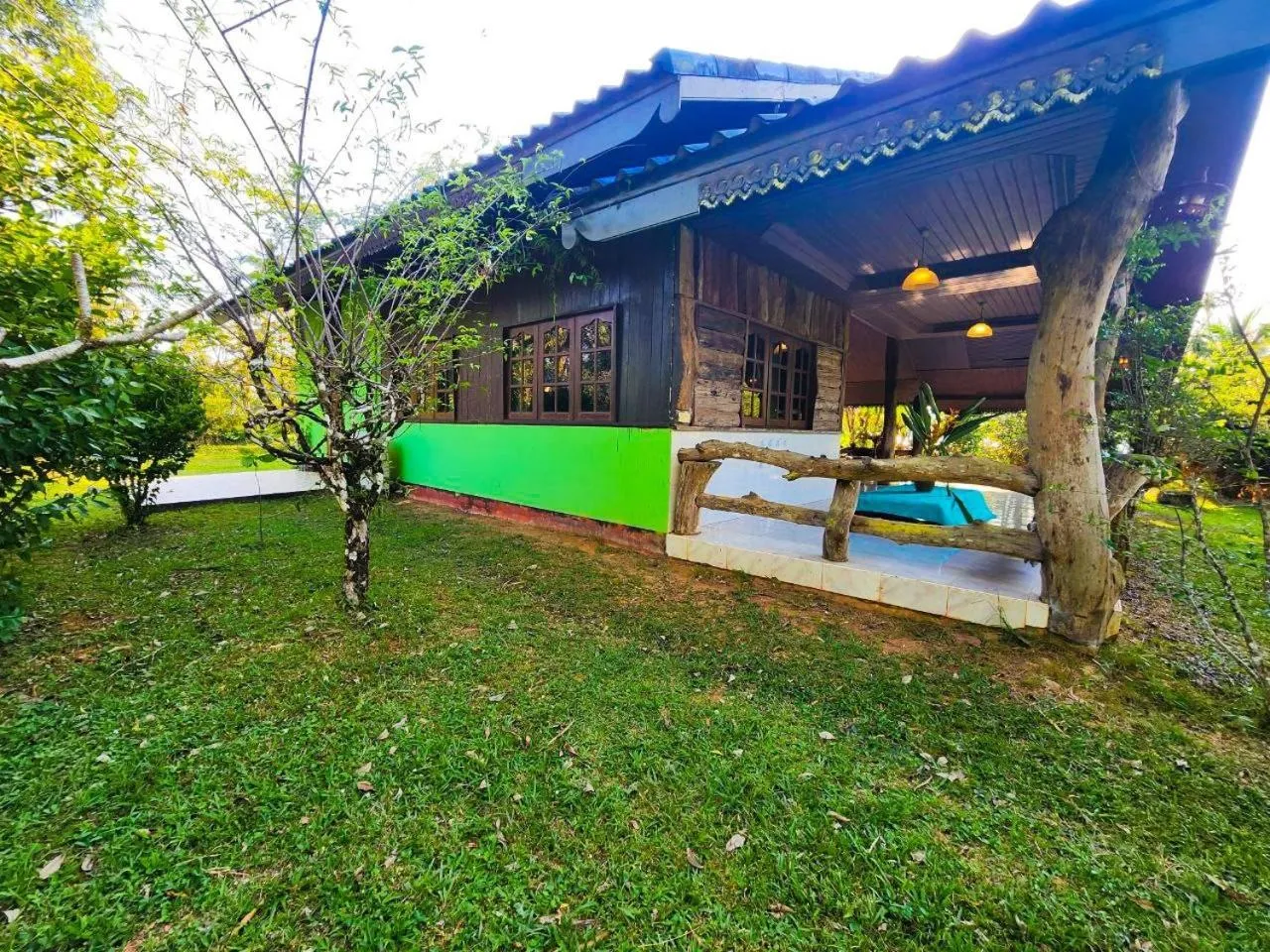 Property building in Banmae Resort Kohchang