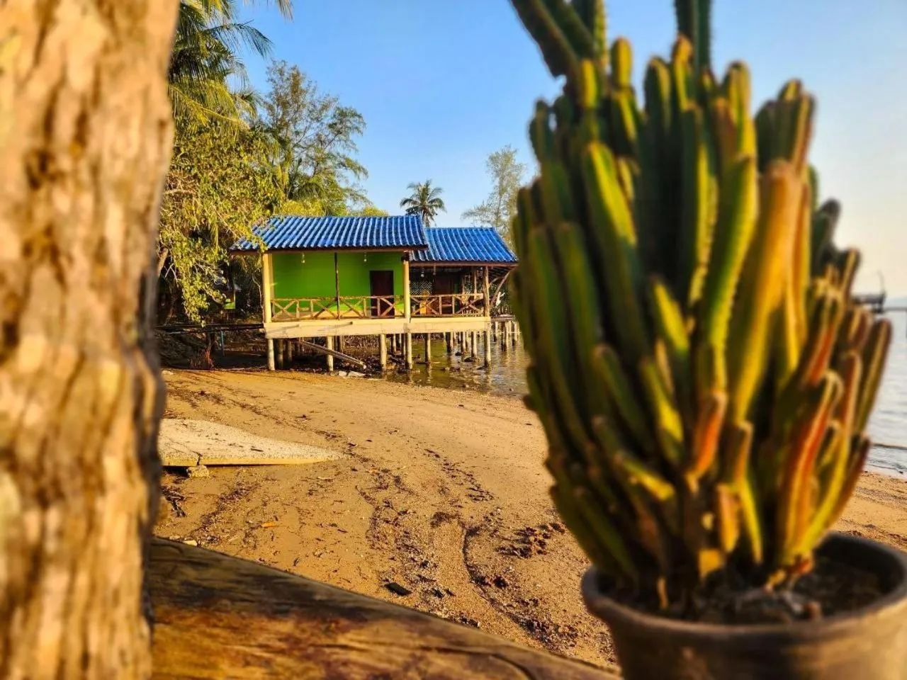 Day in Banmae Resort Kohchang