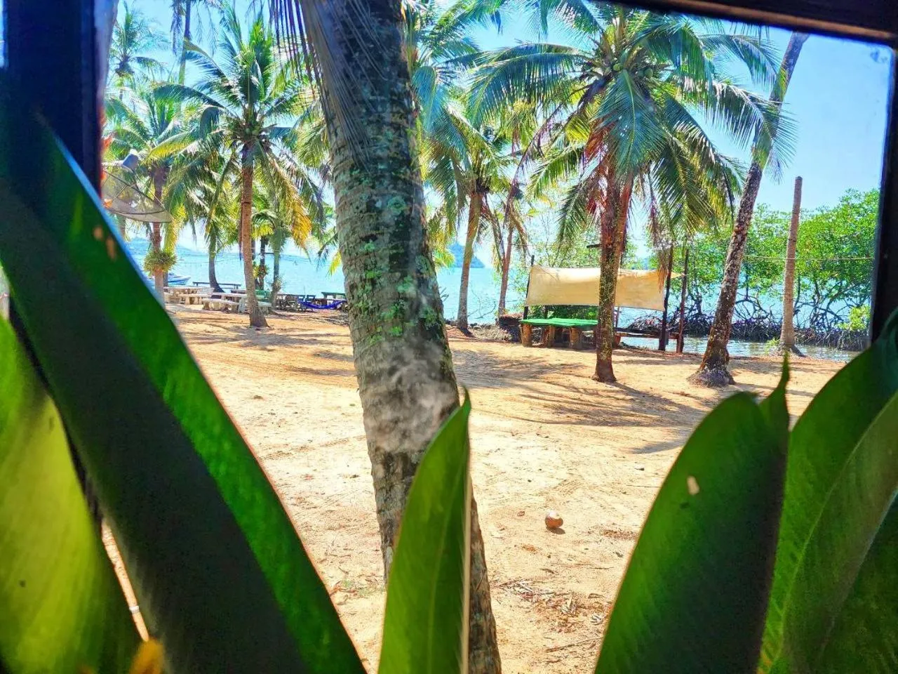 Sea view in Banmae Resort Kohchang