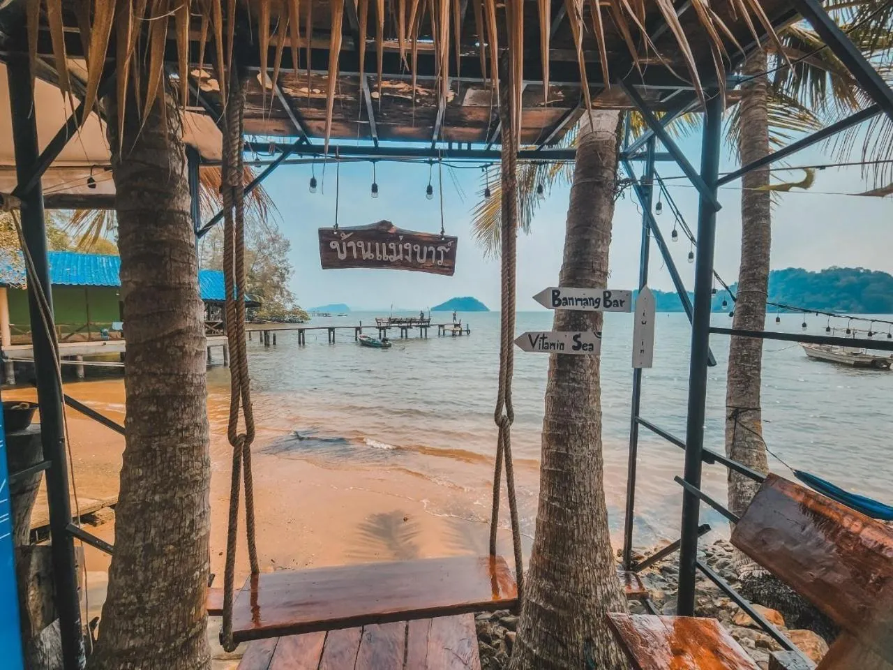 Restaurant/places to eat in Banmae Resort Kohchang