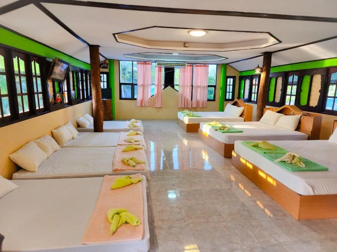 Bedroom in Banmae Resort Kohchang