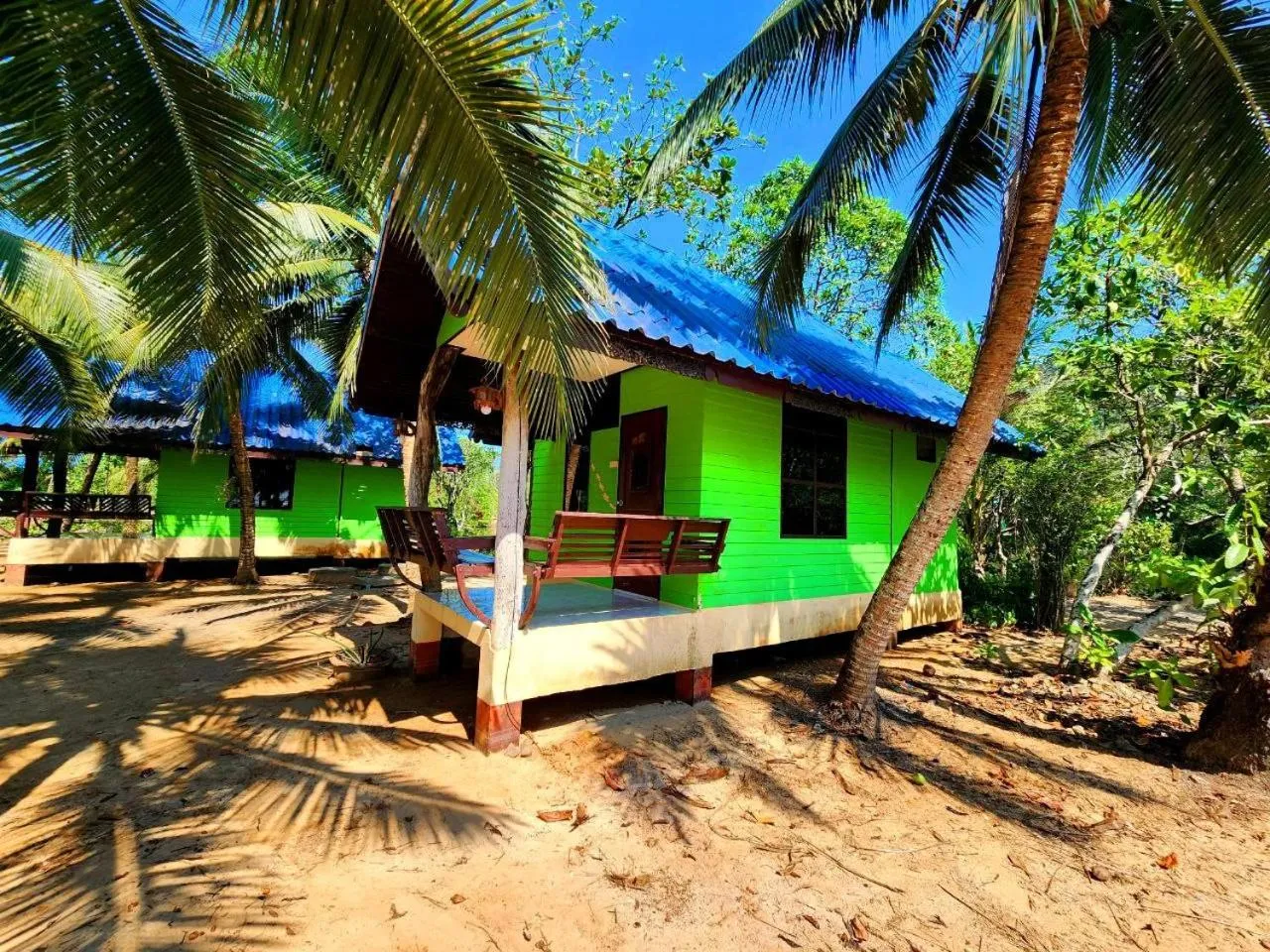 Property building in Banmae Resort Kohchang