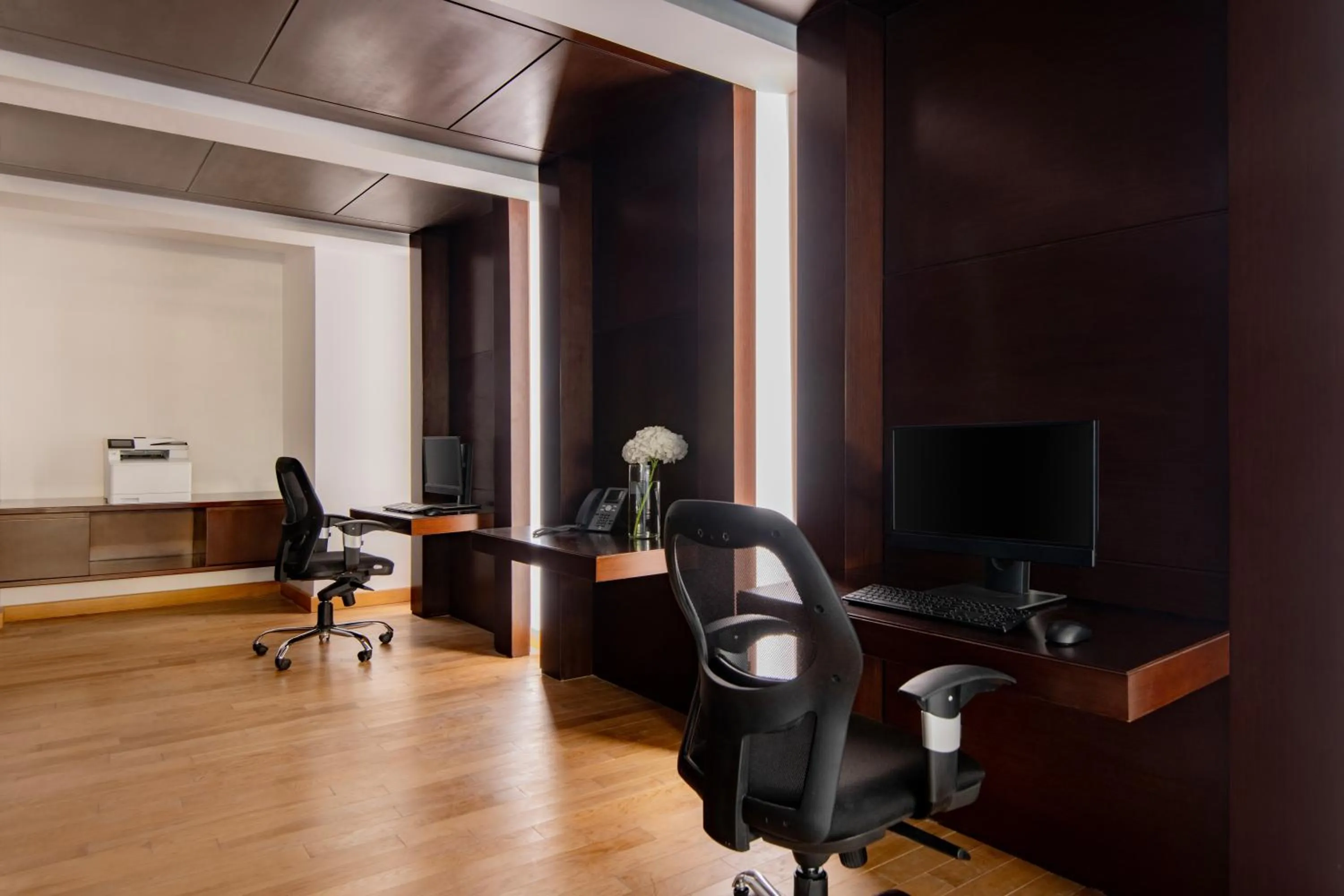 Business facilities in Riviera Rayhaan by Rotana Doha