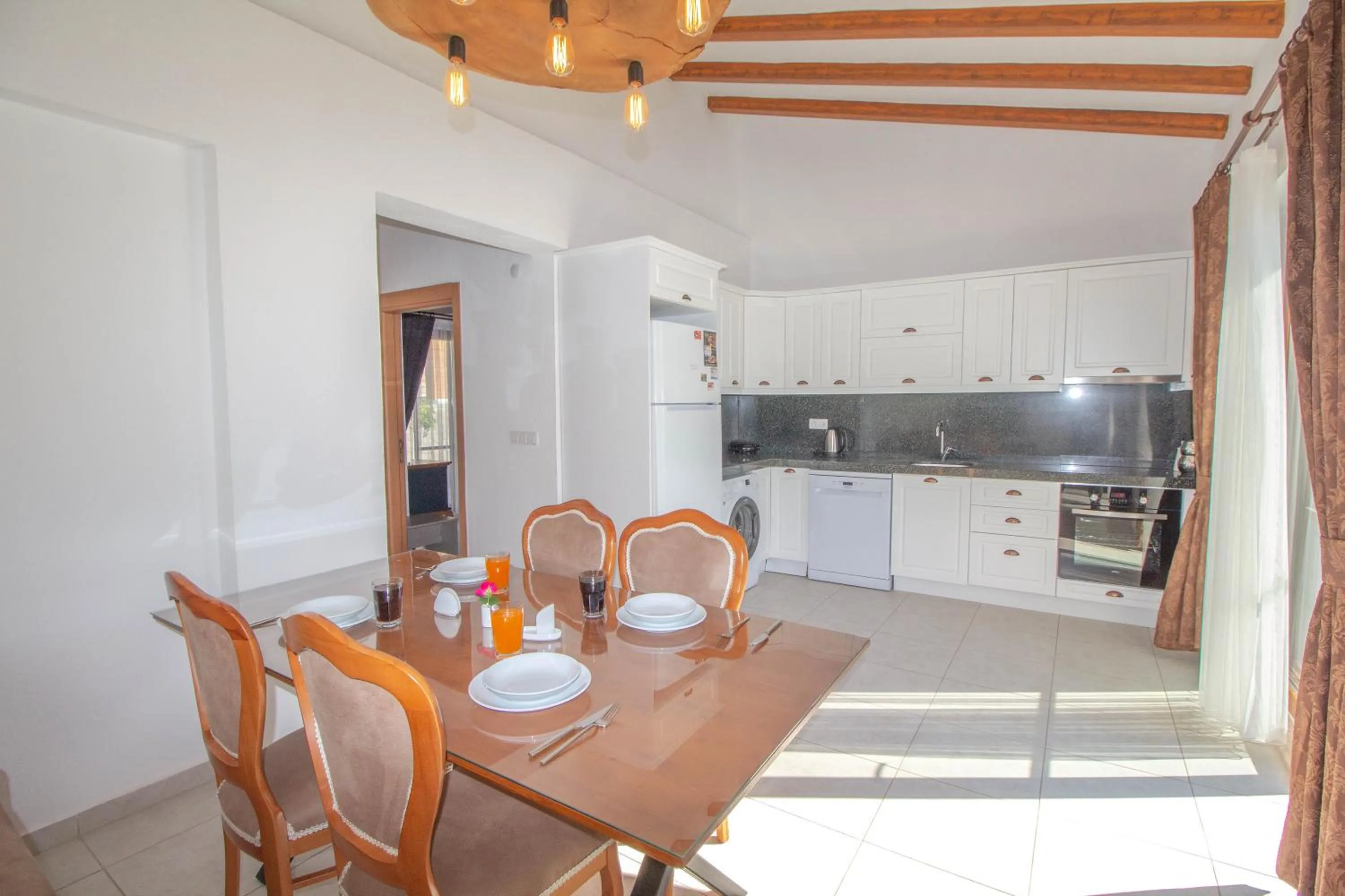 Dining area in Likya Garnet 2+1 Villa, Özel Havuzlu, Fethiye