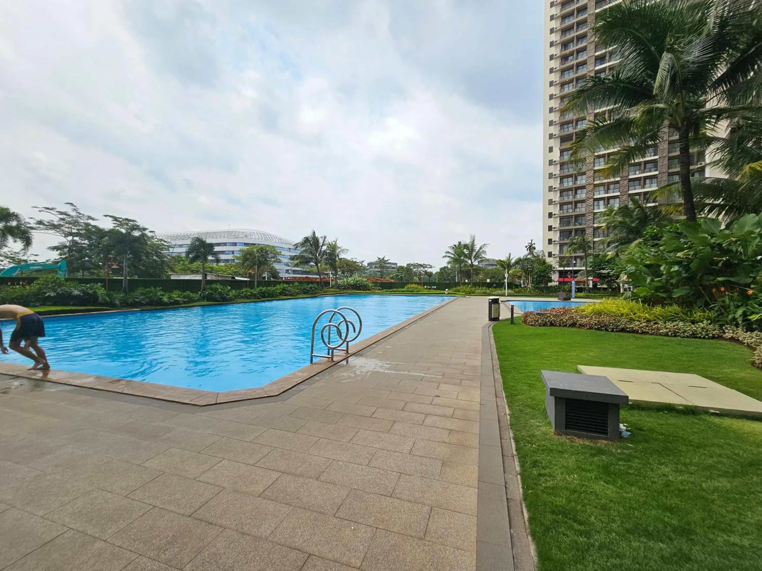 Garden view in Apartement Sky House BSD TL19D By LiviRooms Garden view in Apartement Sky House BSD TL19D By LiviRooms