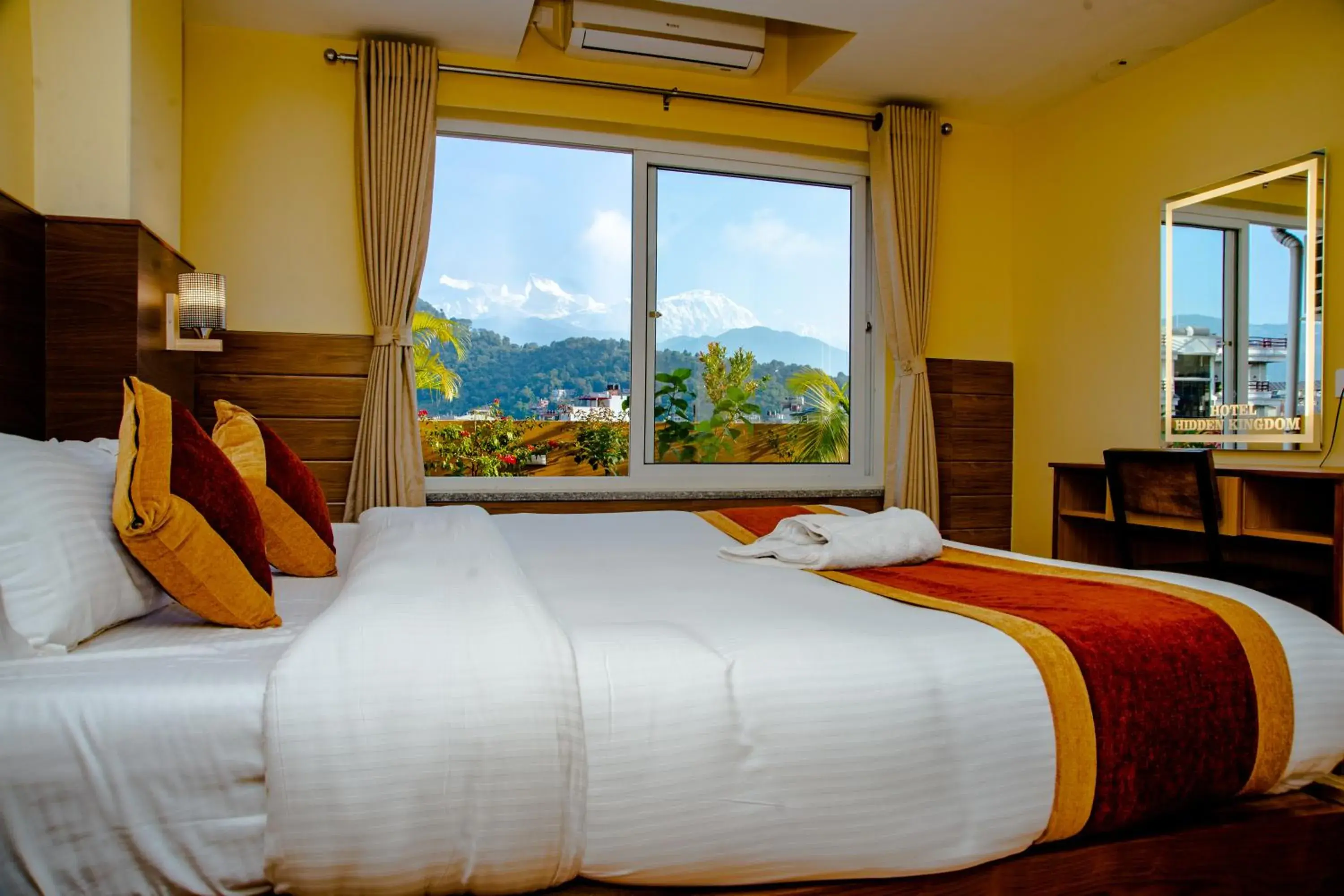 King Room - single occupancy in Hotel Hidden Kingdom King Room - single occupancy in Hotel Hidden Kingdom