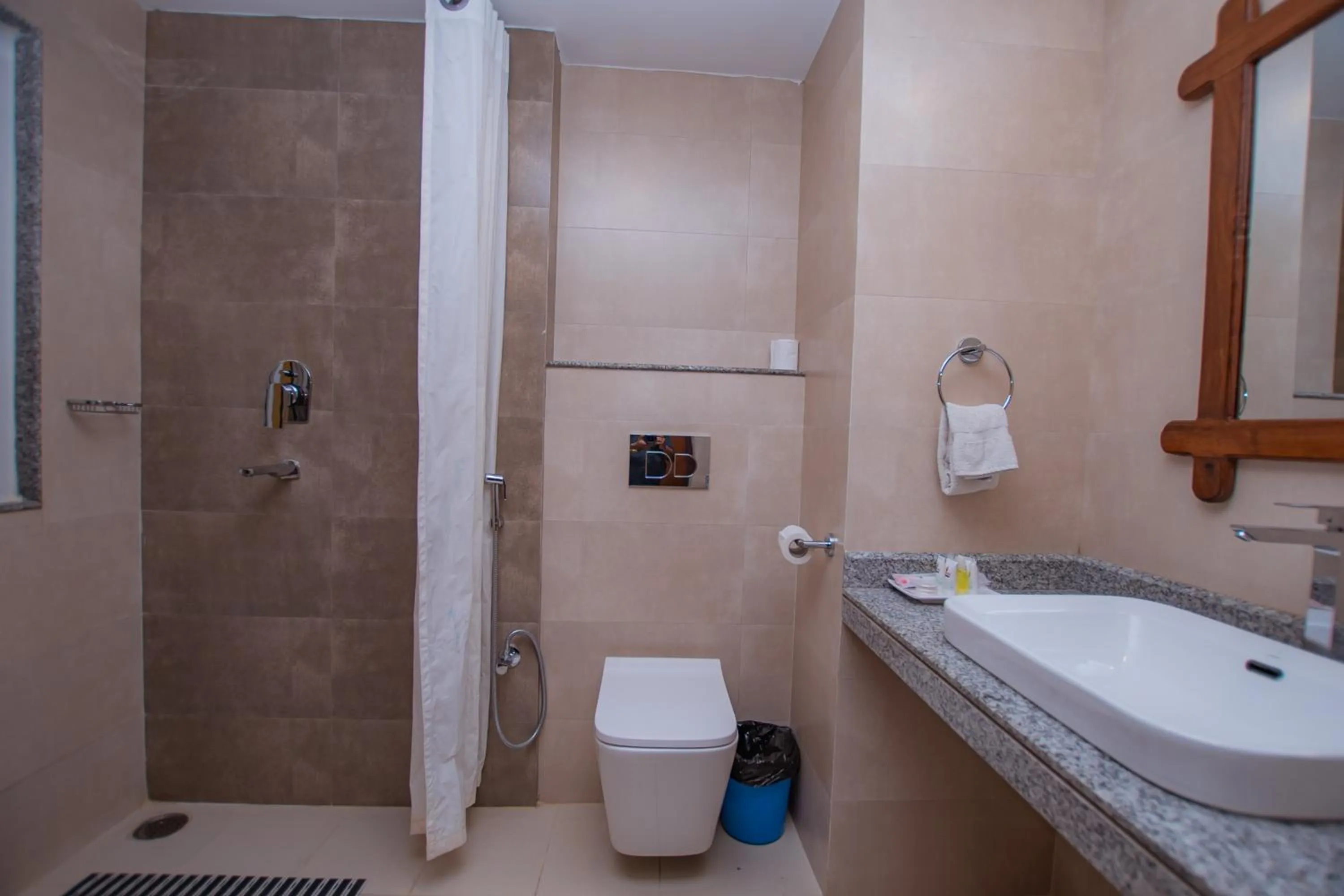 Toilet in Hotel Hidden Kingdom