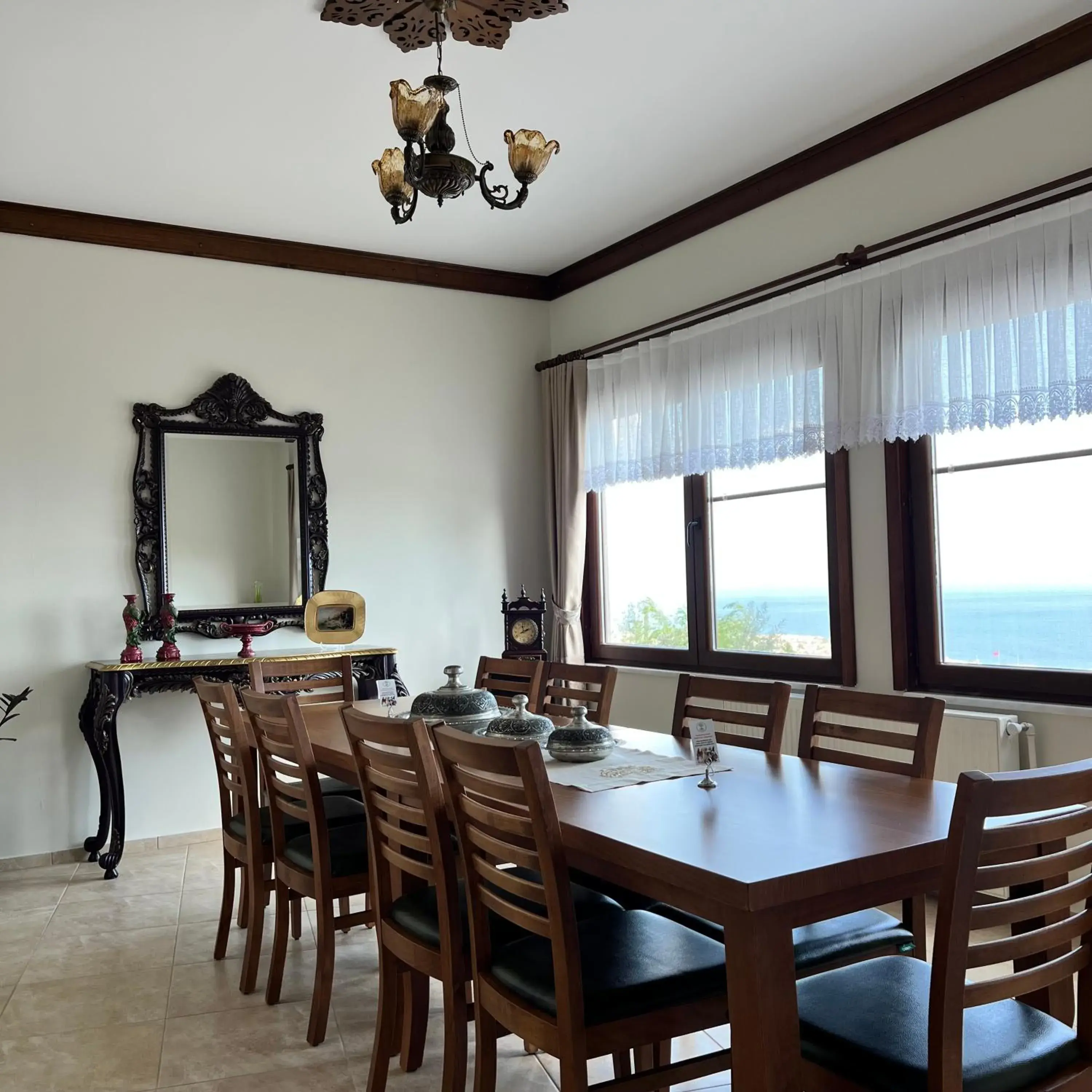 Restaurant/places to eat in KAZDAĞLARI ZEYTUNİHAN BUTİK OTEL Restaurant/places to eat in KAZDAĞLARI ZEYTUNİHAN BUTİK OTEL