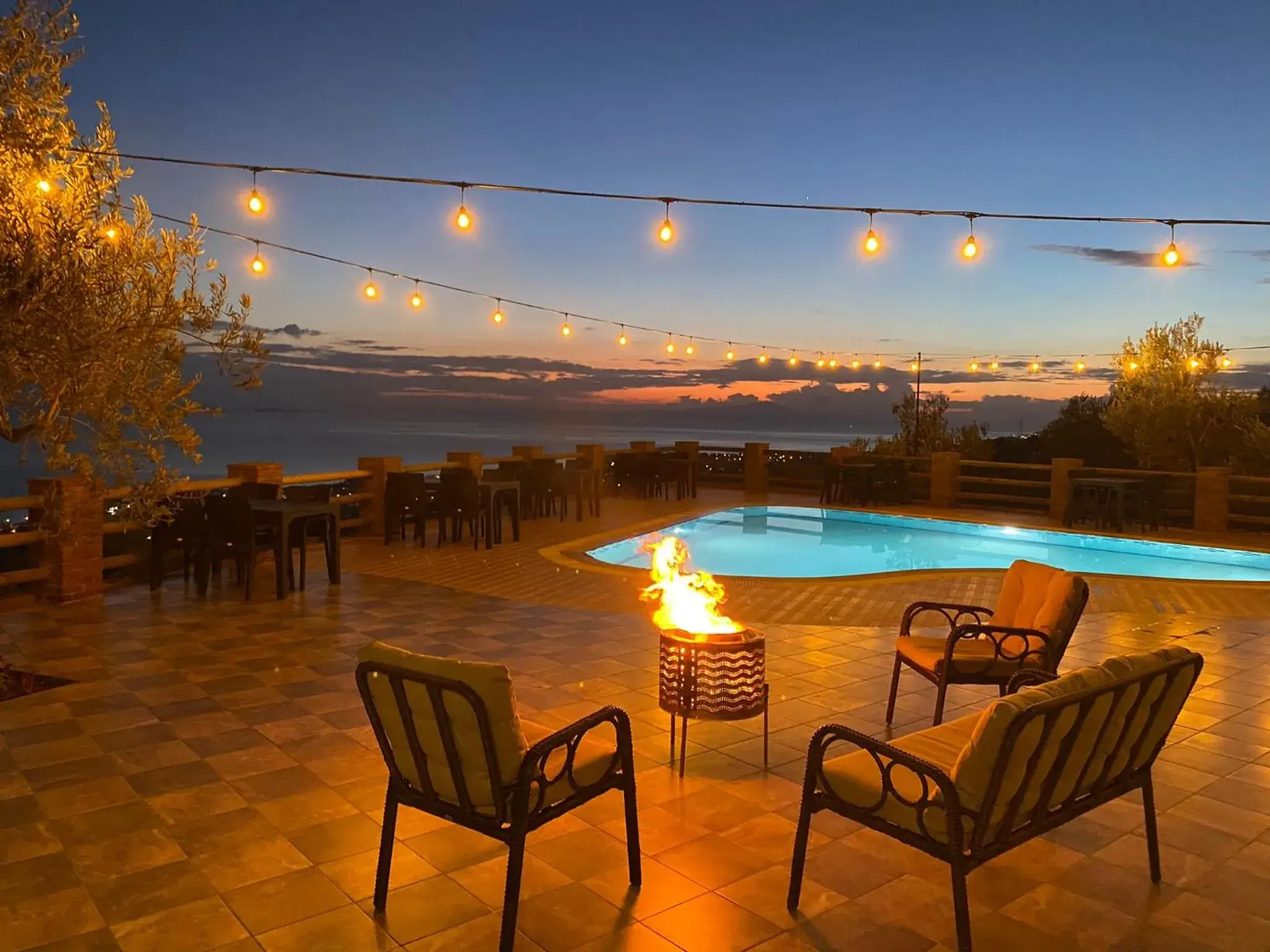 Pool view in KAZDAĞLARI ZEYTUNİHAN BUTİK OTEL Pool view in KAZDAĞLARI ZEYTUNİHAN BUTİK OTEL