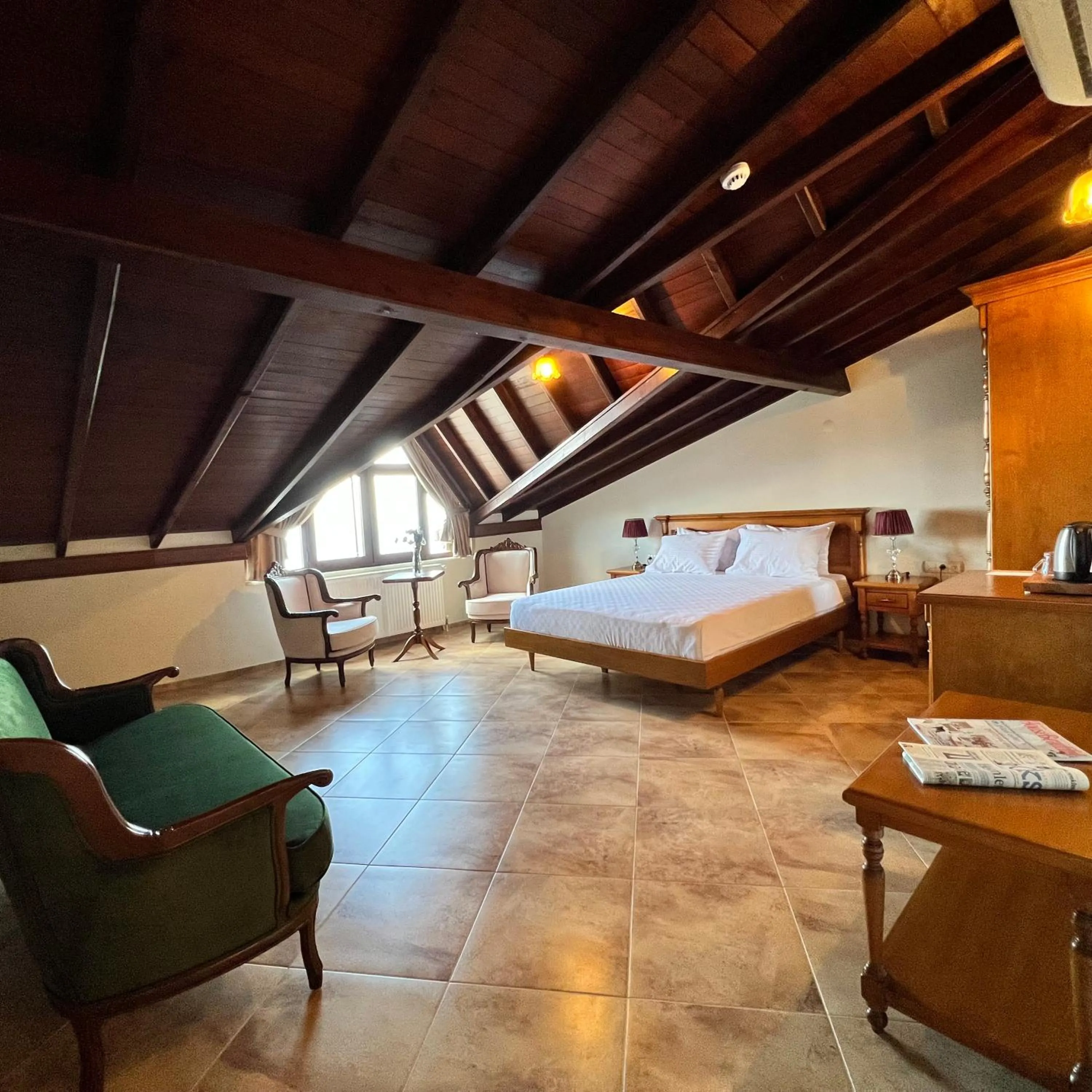 Photo of the whole room, Bed in KAZDAĞLARI ZEYTUNİHAN BUTİK OTEL