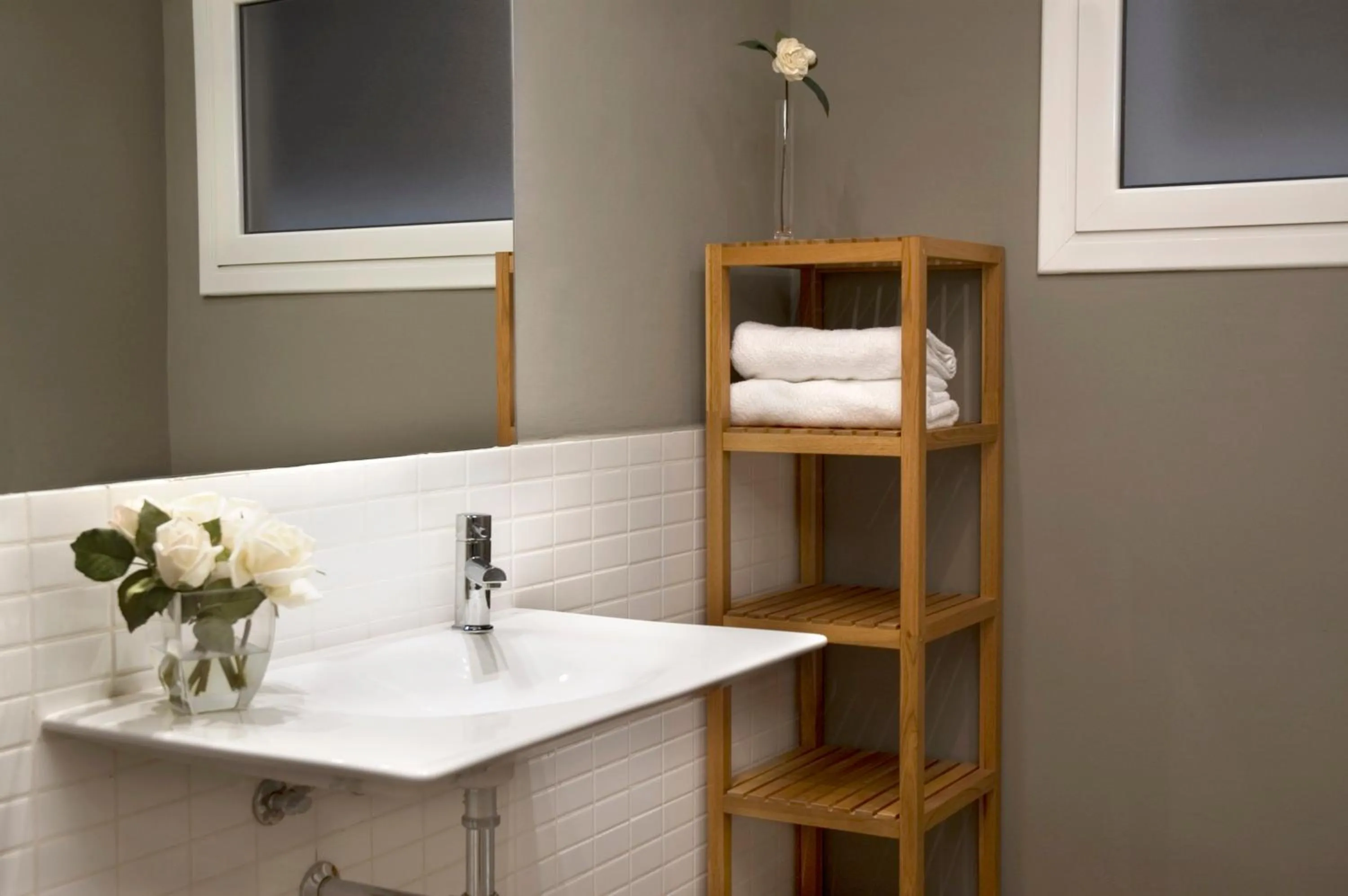 Bathroom in Barcelonaguest