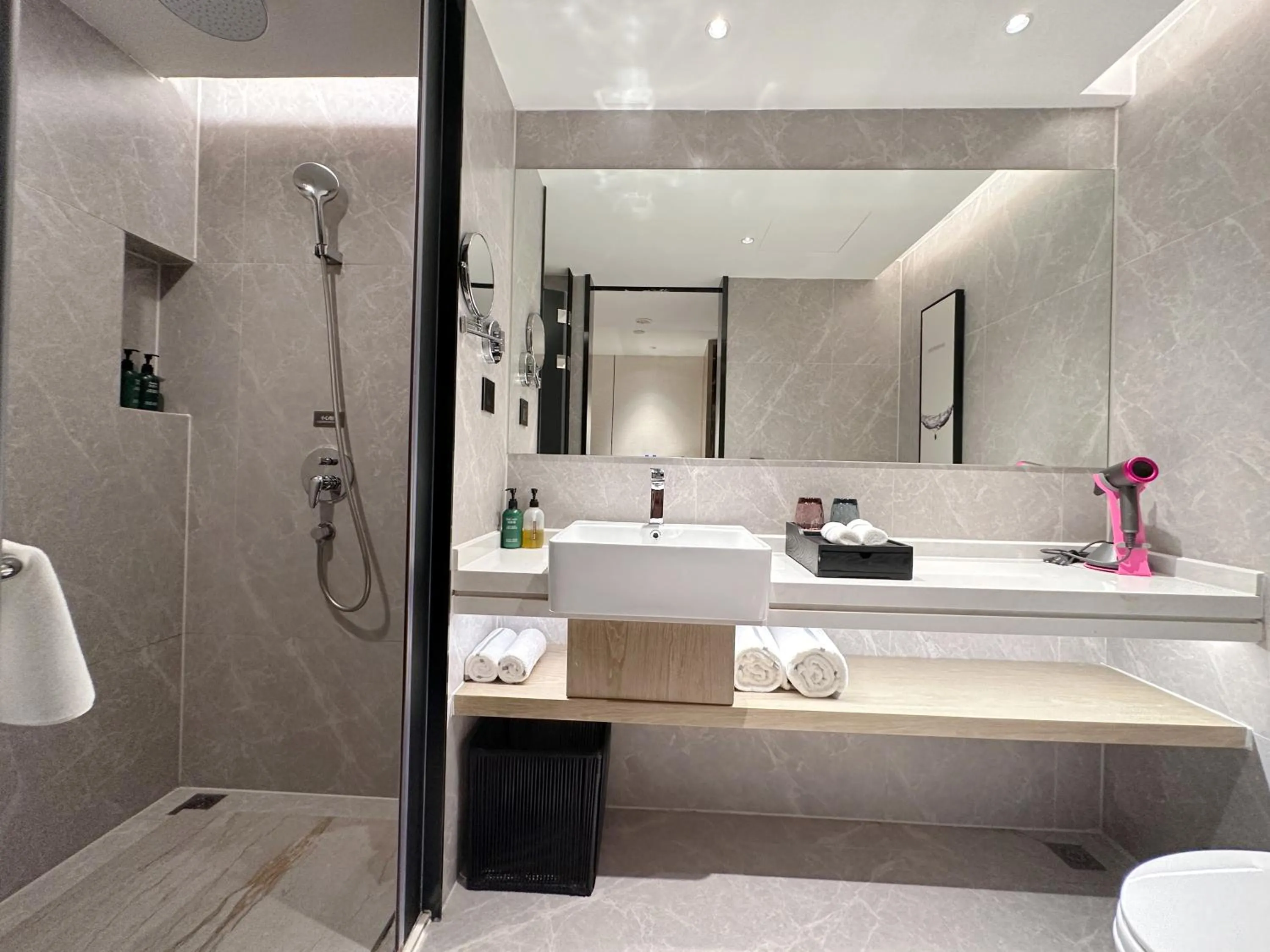 Bathroom in Paco Hotel Botanical Garden Metro Guangzhou