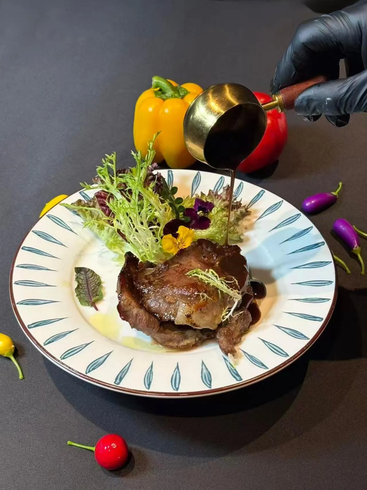 Restaurant/places to eat in Paco Hotel Botanical Garden Metro Guangzhou