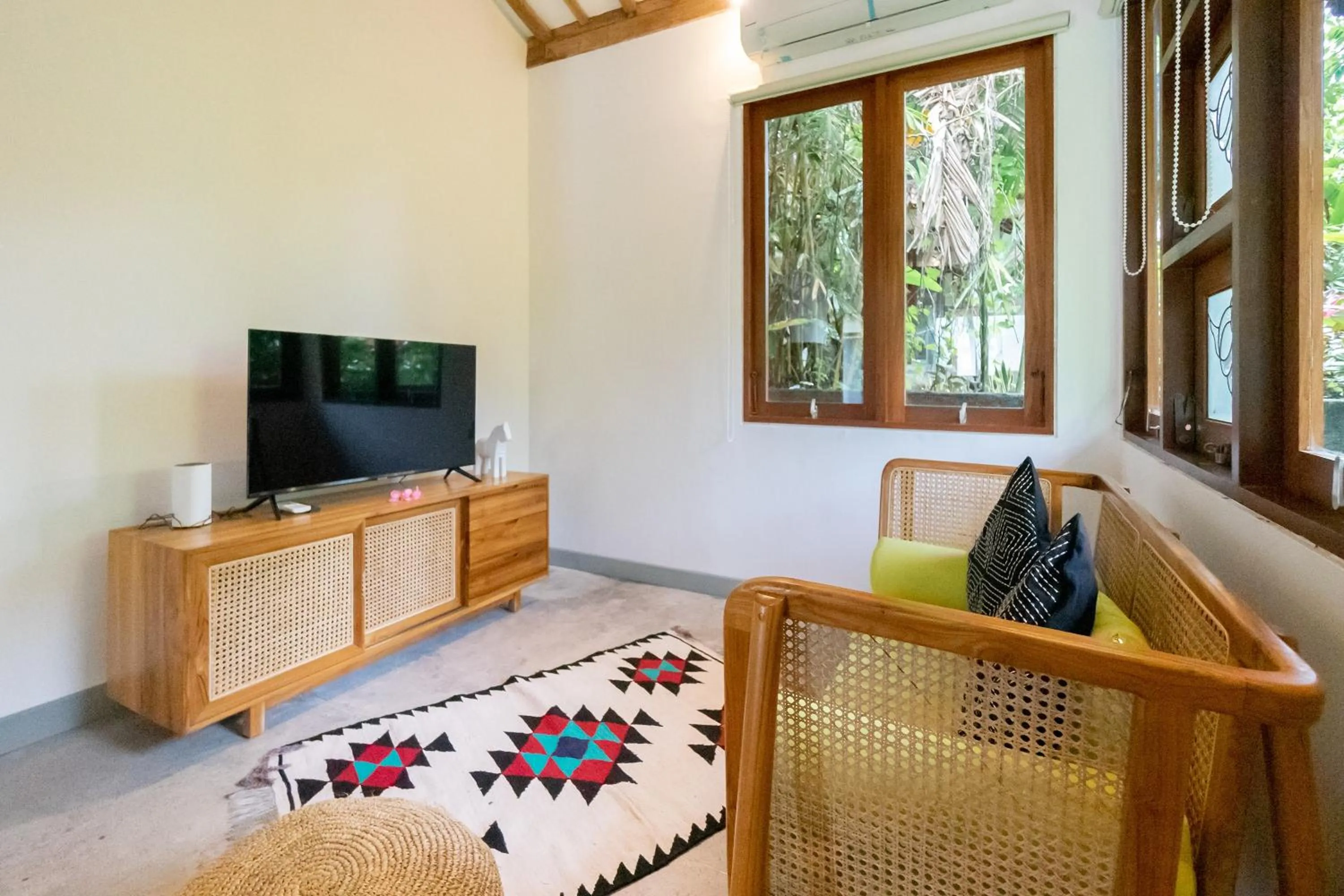 TV and multimedia in Singgah di Ubud 2