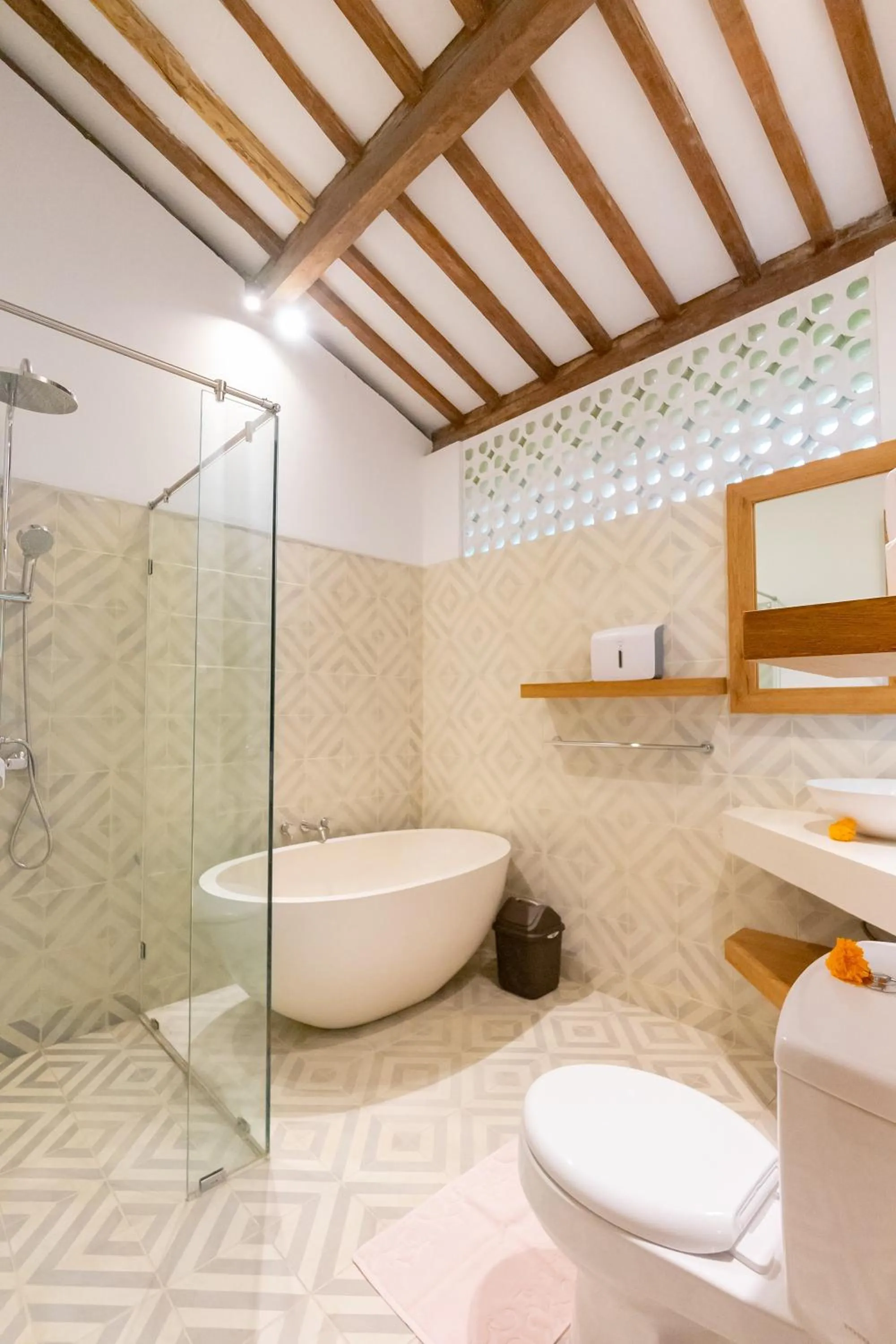 Shower in Singgah di Ubud 2