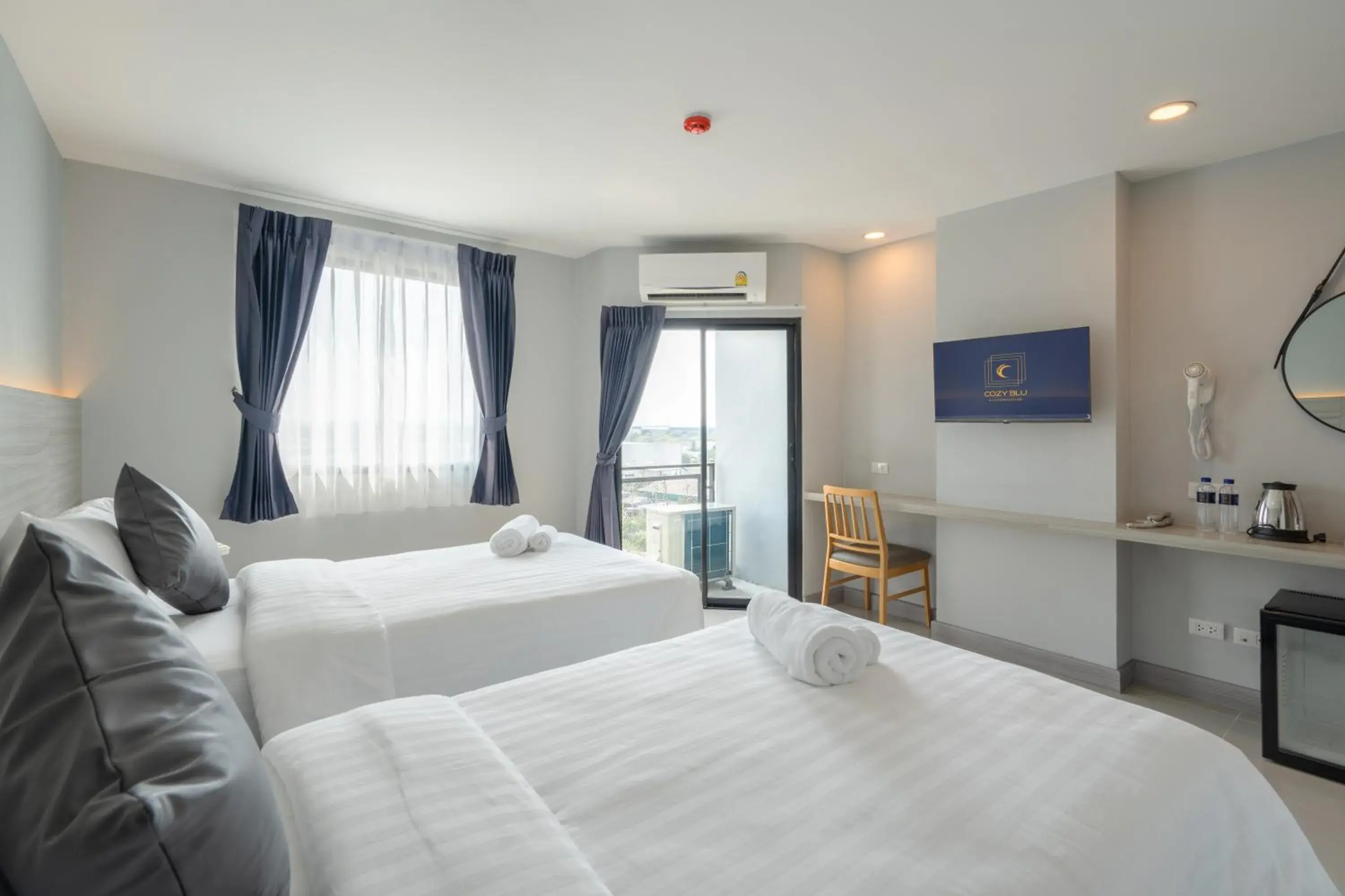Deluxe Twin Room in Cozy Blu Suvarnabhumi Deluxe Twin Room in Cozy Blu Suvarnabhumi
