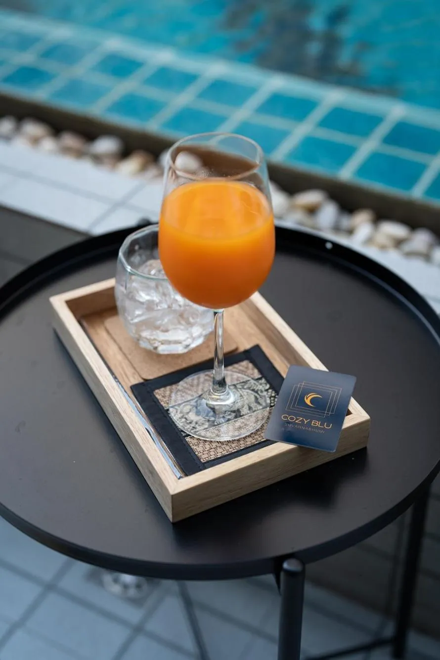 Food and drinks in Cozy Blu Suvarnabhumi