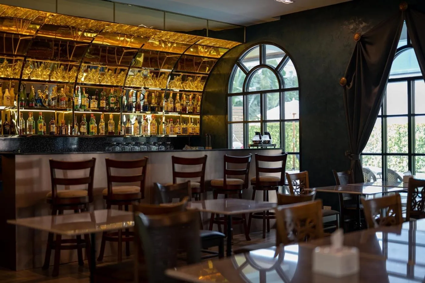 Restaurant/places to eat in Cozy Blu Suvarnabhumi