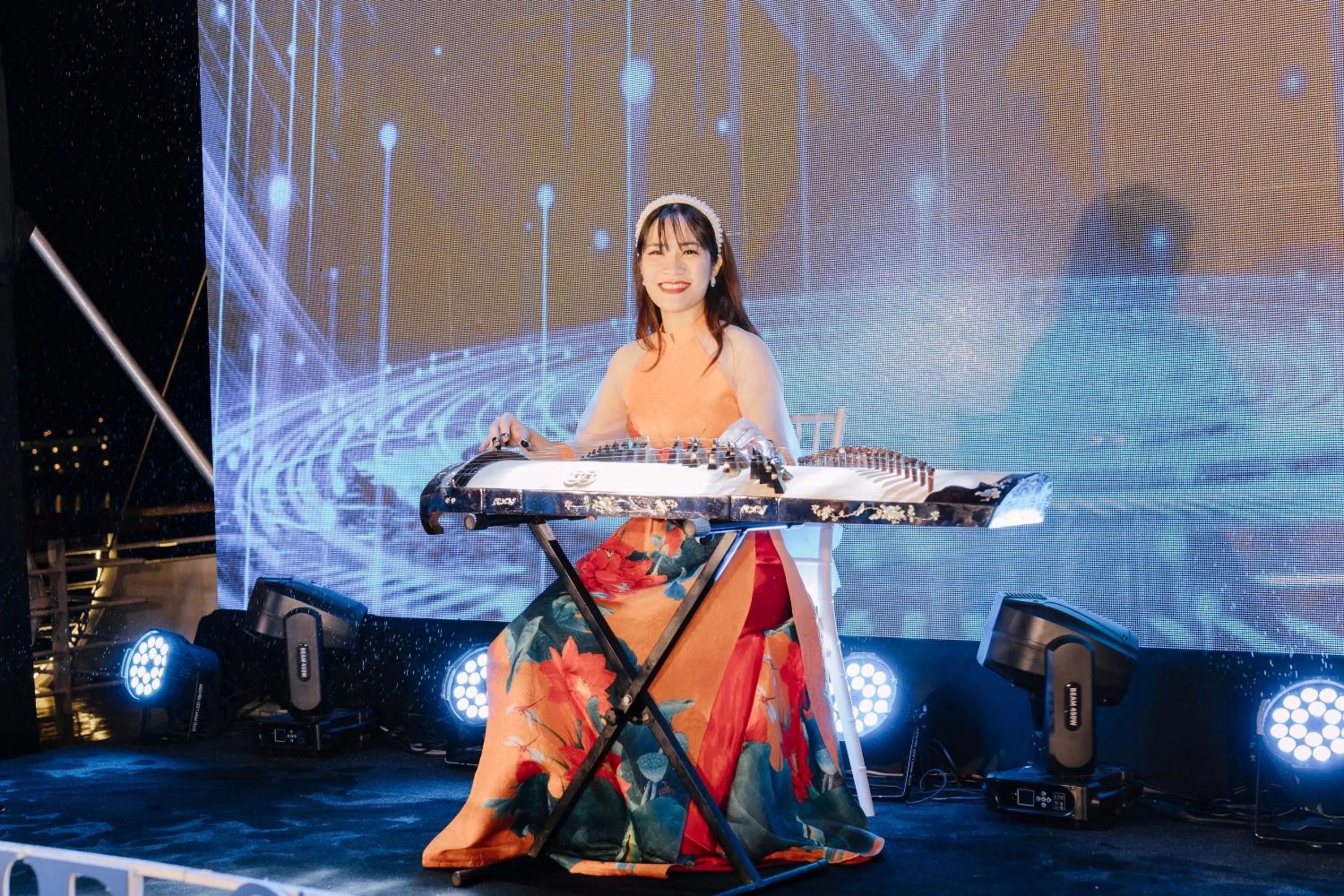 People in Aqua Of The Seas Cruise Halong by AHG