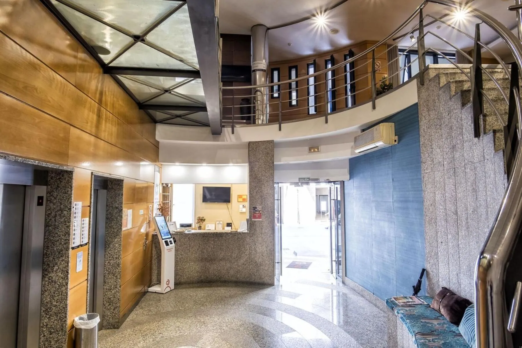 Lobby or reception in Hotel Alda Castelao