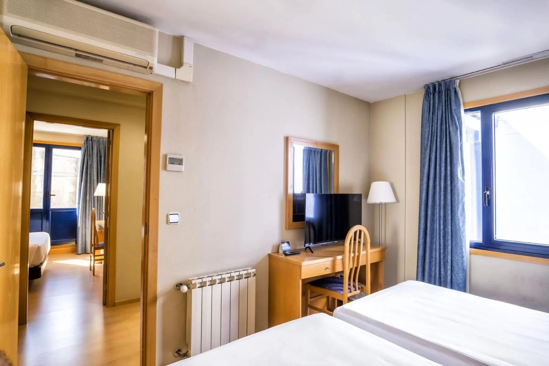 Bed in Hotel Alda Castelao