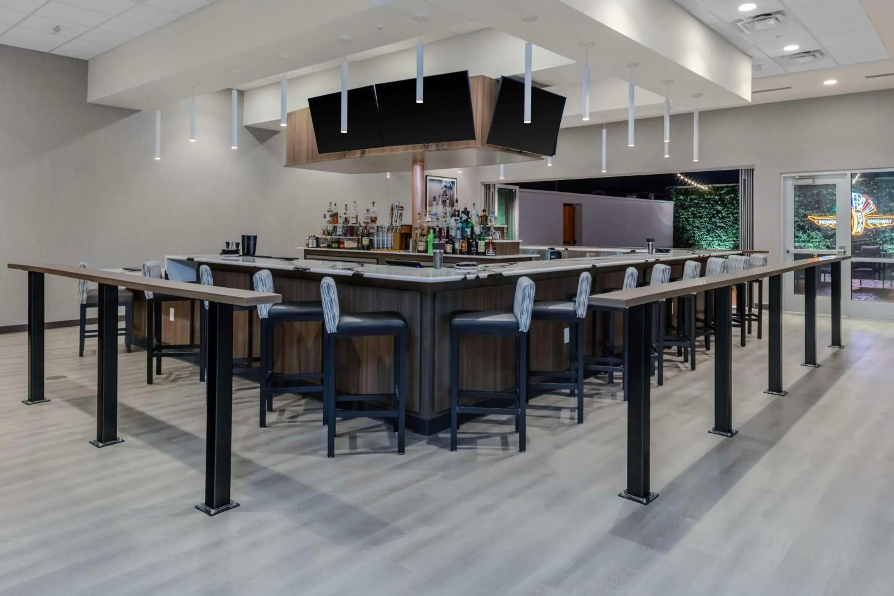 Restaurant/places to eat in Hampton Inn & Suites Indianapolis West Speedway Restaurant/places to eat in Hampton Inn & Suites Indianapolis West Speedway