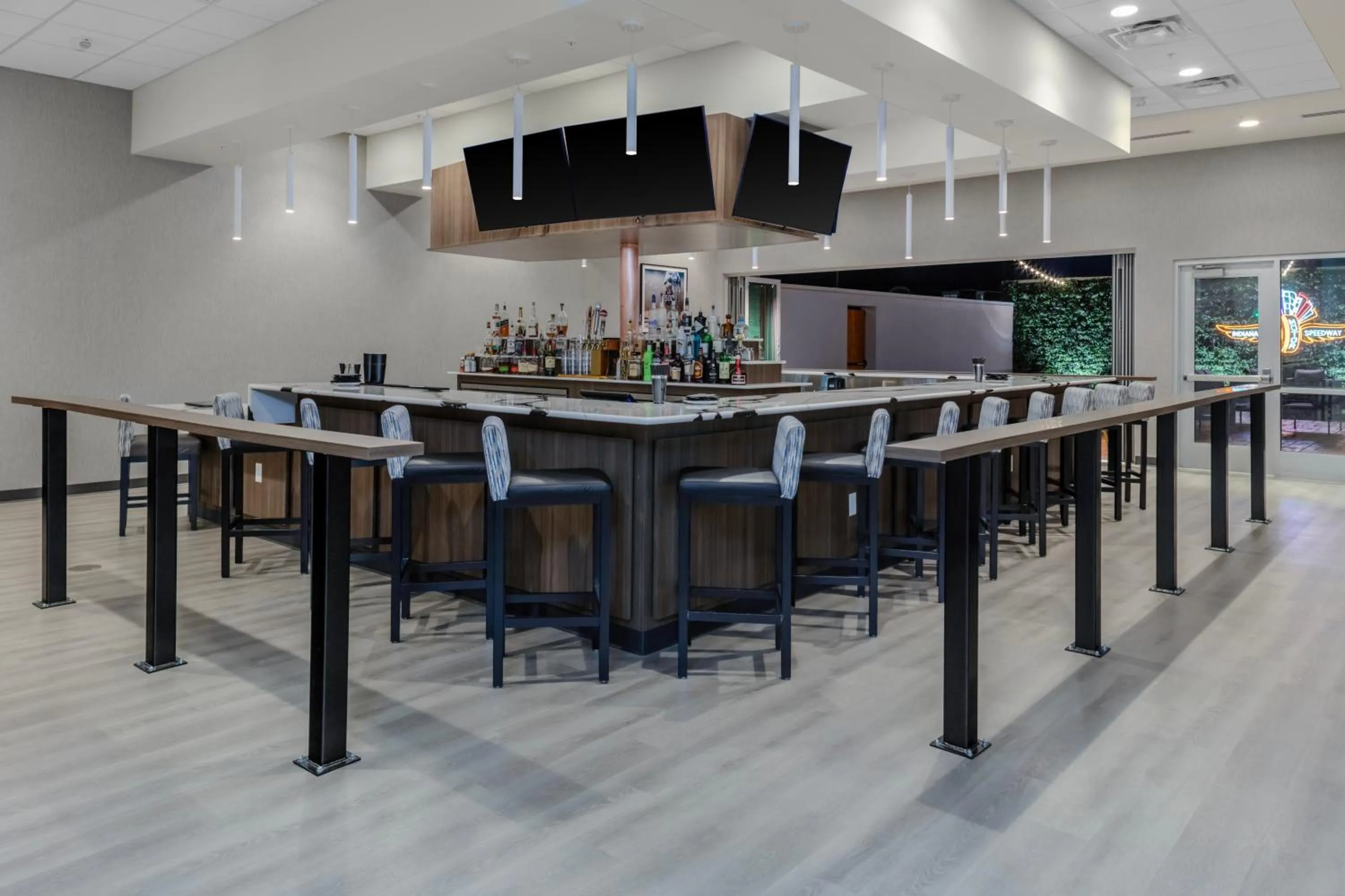 Lounge or bar in Hampton Inn & Suites Indianapolis West Speedway