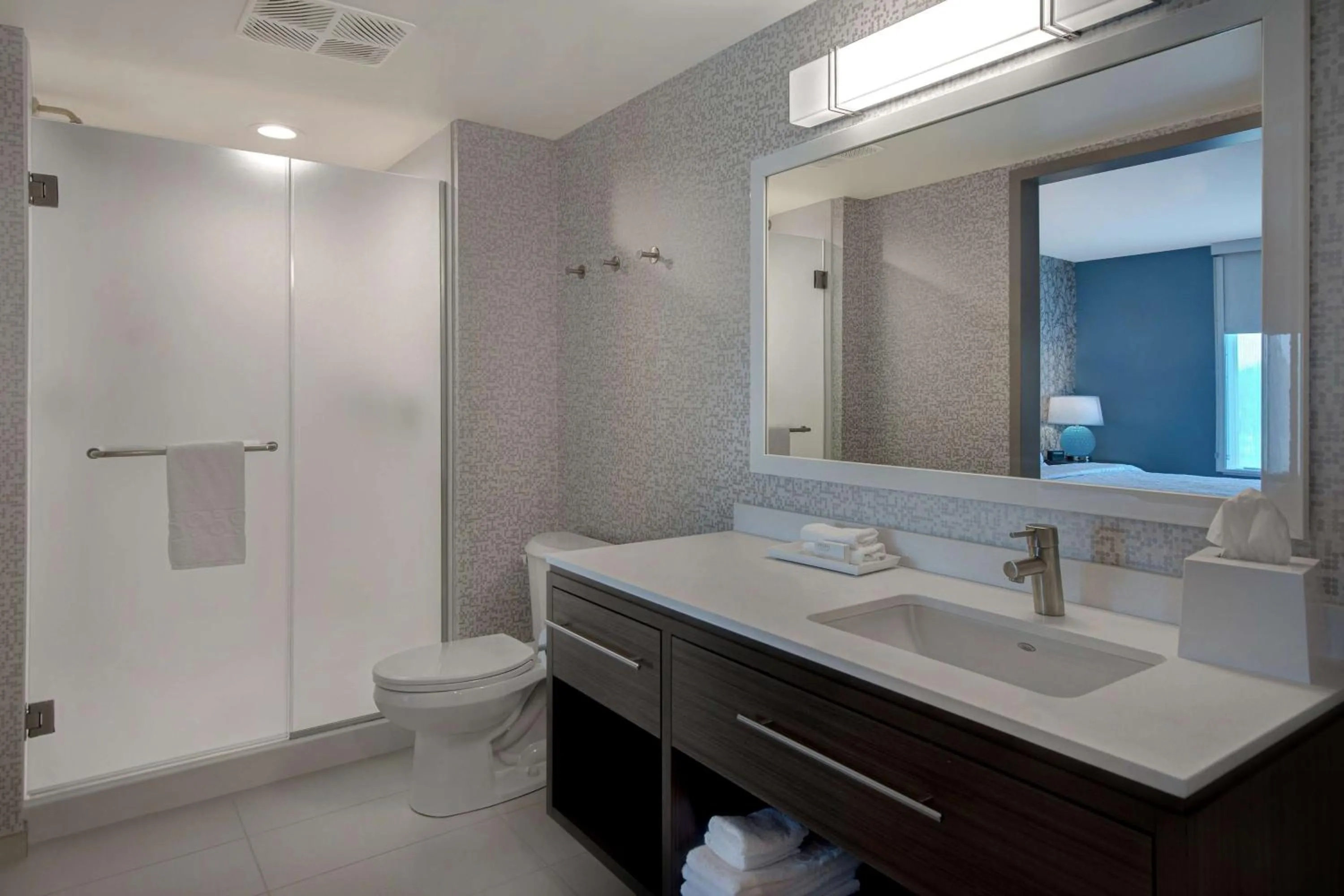 Bathroom in Home2 Suites By Hilton Shepherdsville Louisville South