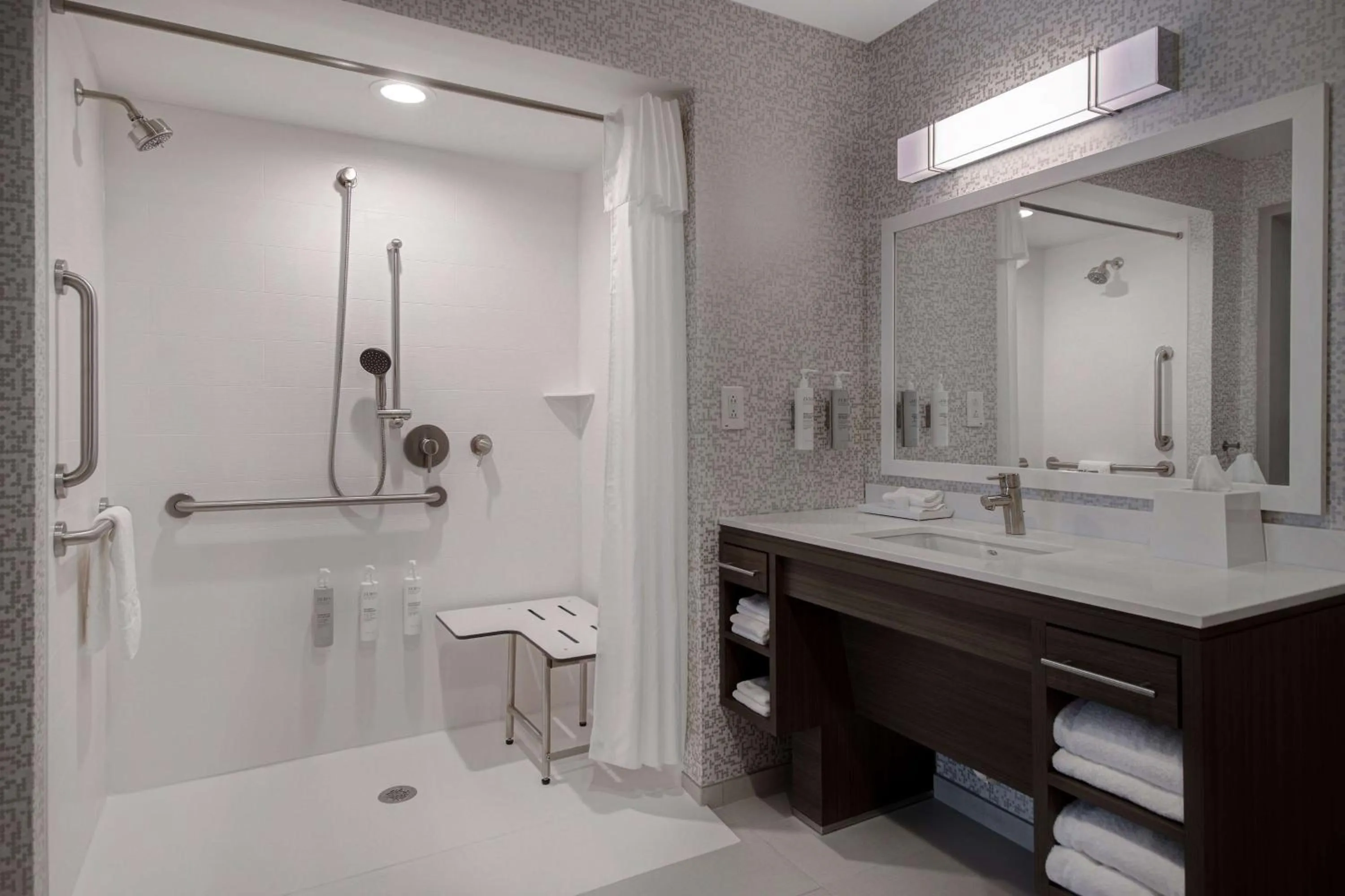 Bathroom in Home2 Suites By Hilton Shepherdsville Louisville South