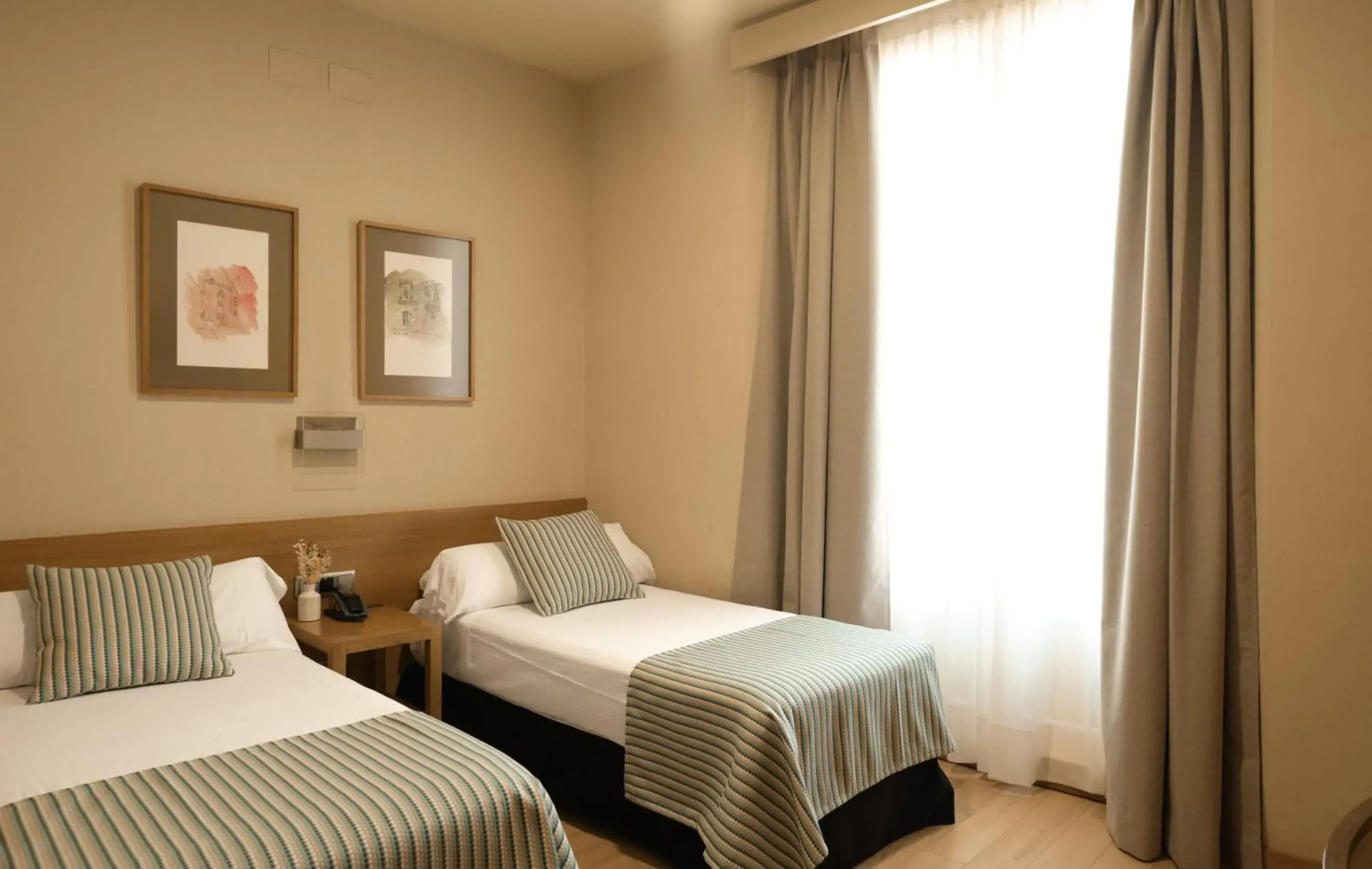 Bed in Windsor Puerta del Sol Bed in Windsor Puerta del Sol