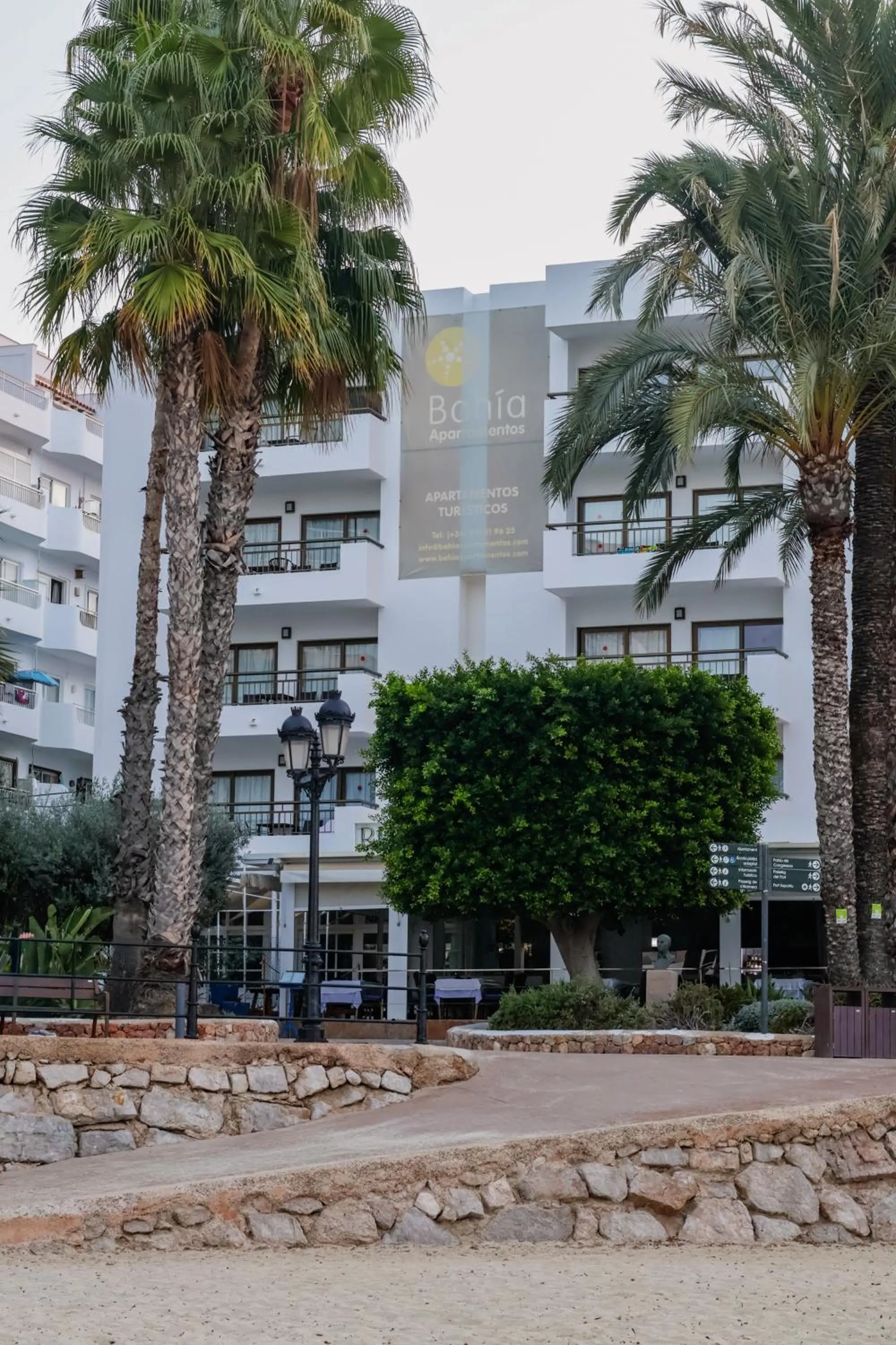 Property building in Apartamentos Bahia